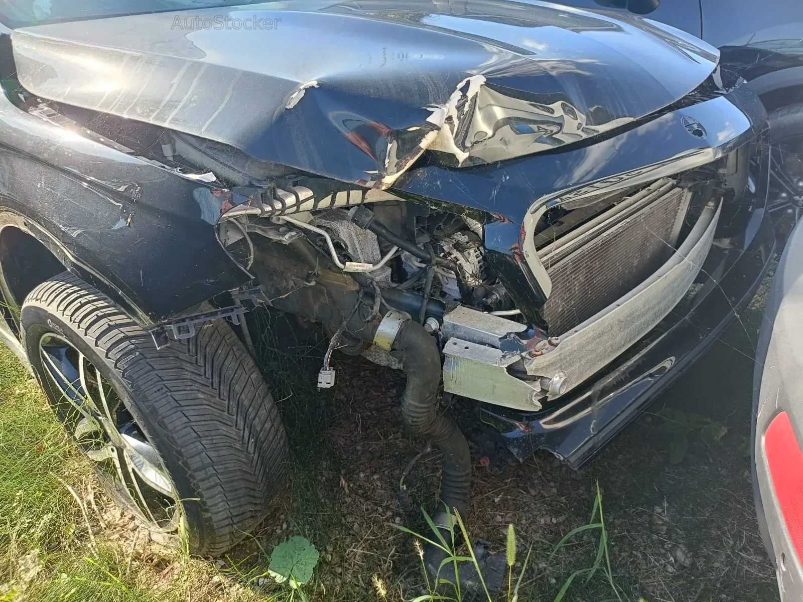 Mercedes-Benz GLA 180 Premium (2016) 5