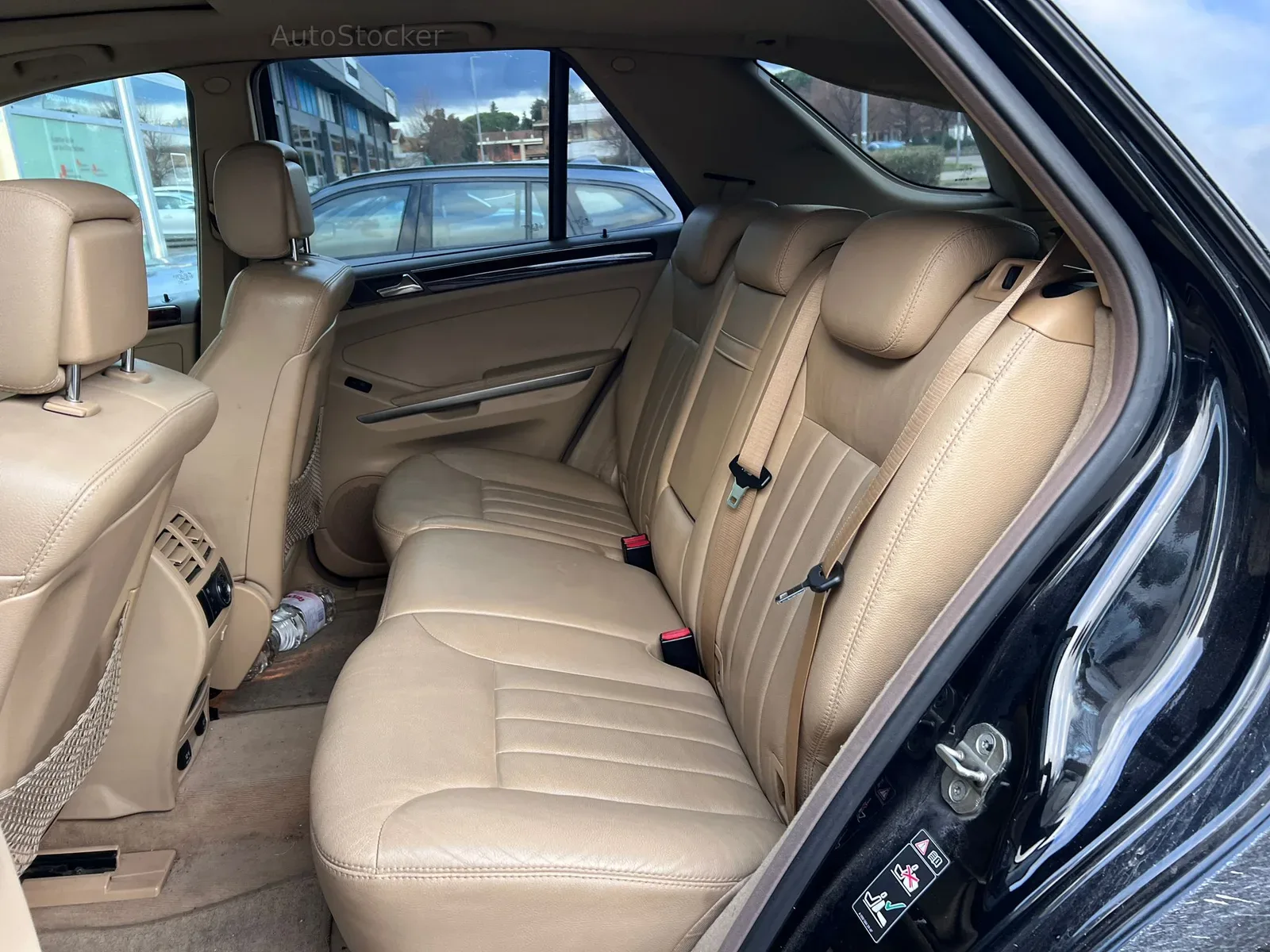 Mercedes-Benz ML 320 (2006) 9