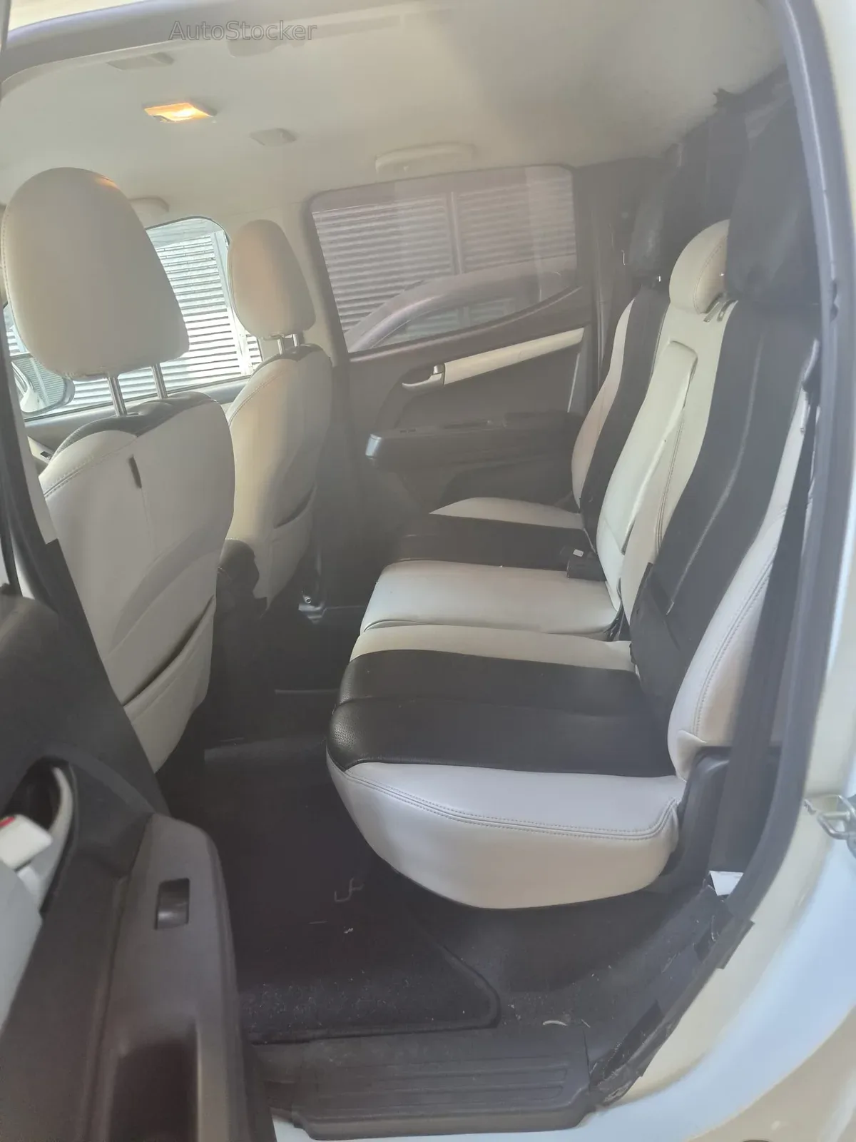 Isuzu D-MAX (2017) 6