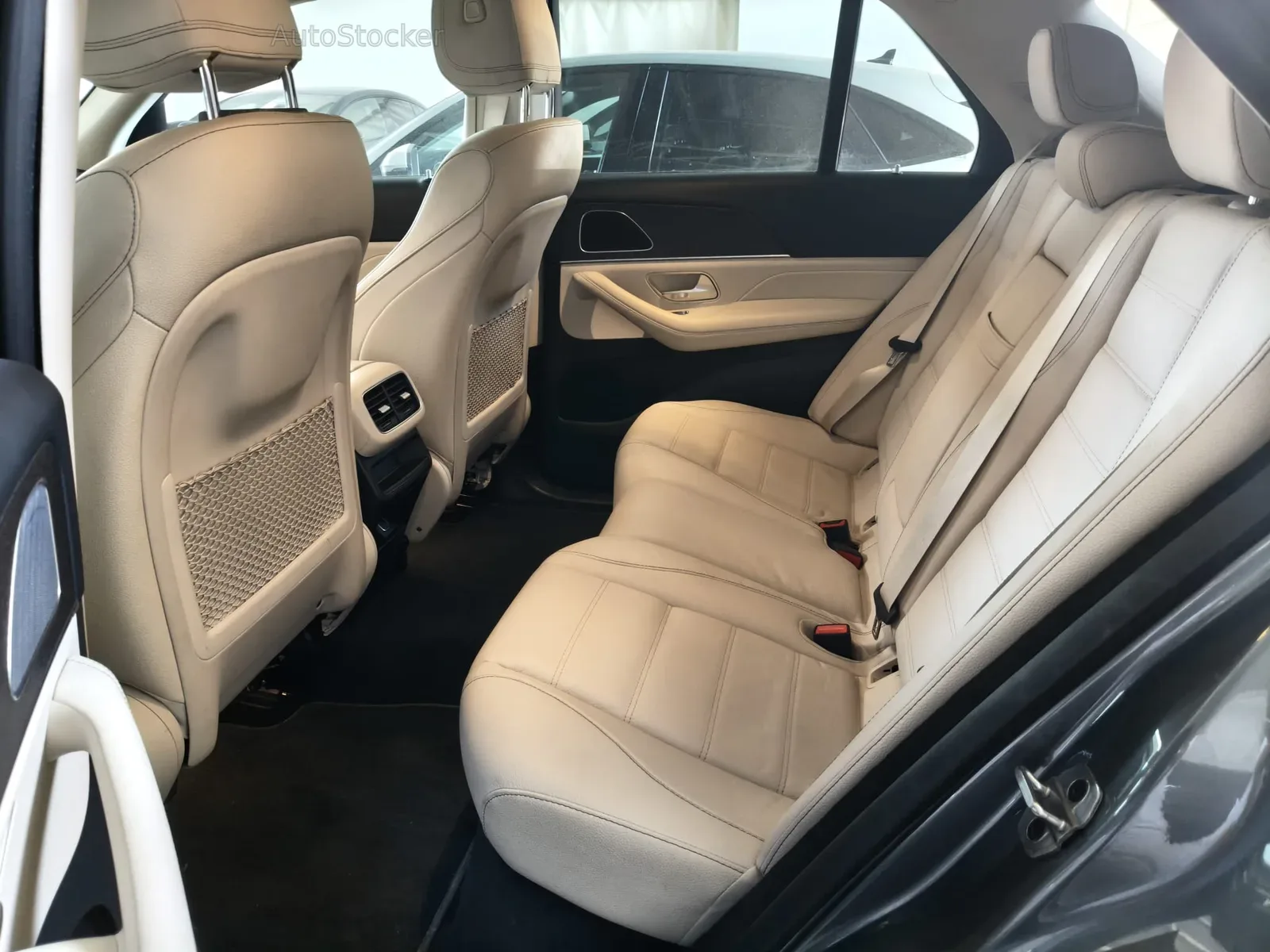 Mercedes-Benz GLE 350d PHEV (2022) 11