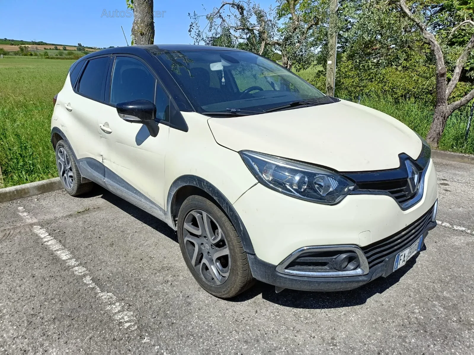 Renault Captur (2016) 2