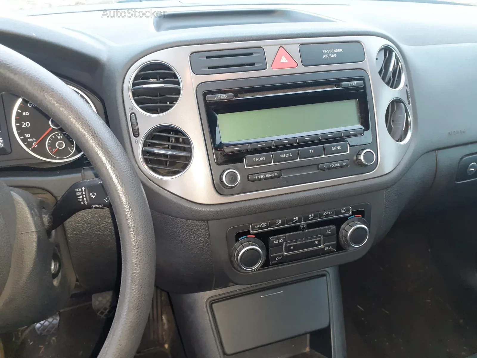 Volkswagen Tiguan (2011) 6