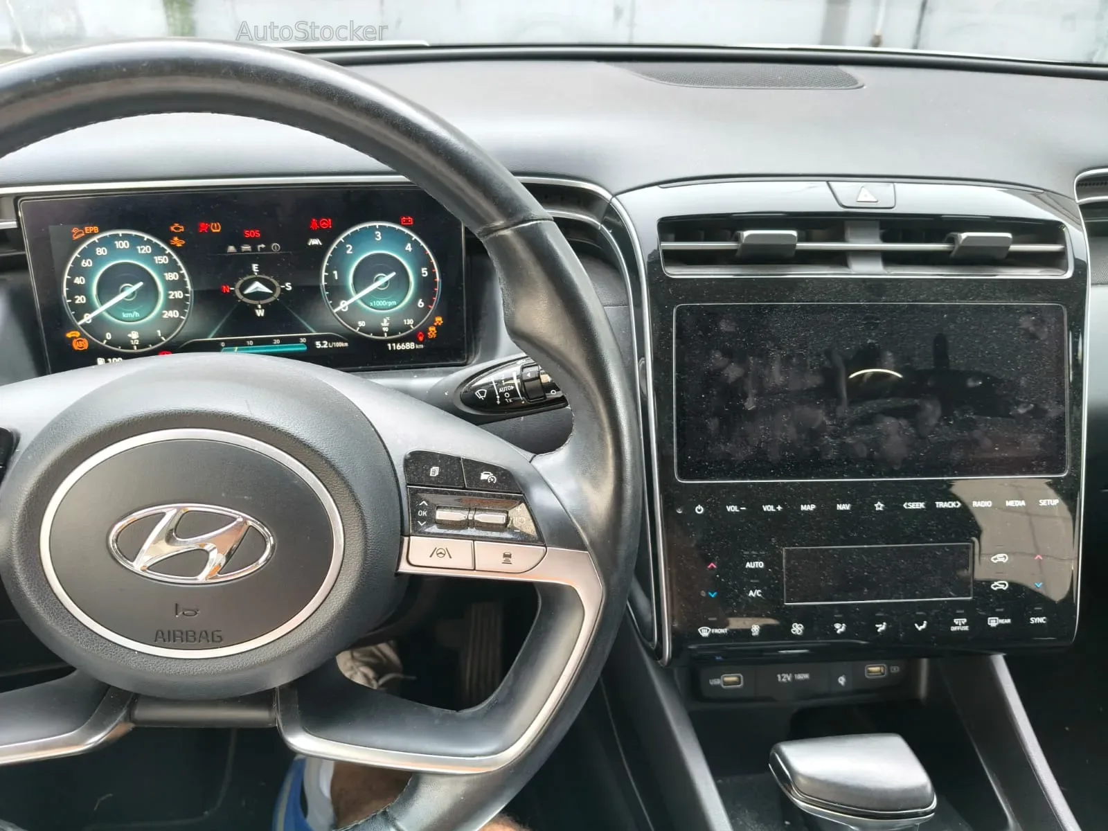 Hyundai Tucson (2021) 10