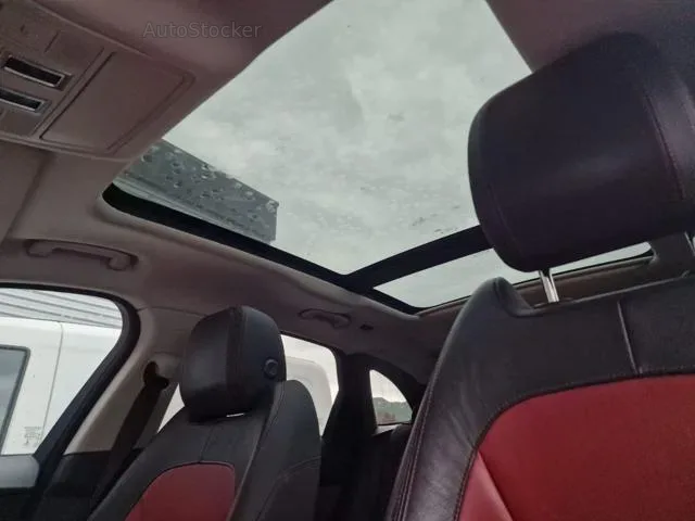 Jaguar F PACE (2016) 7