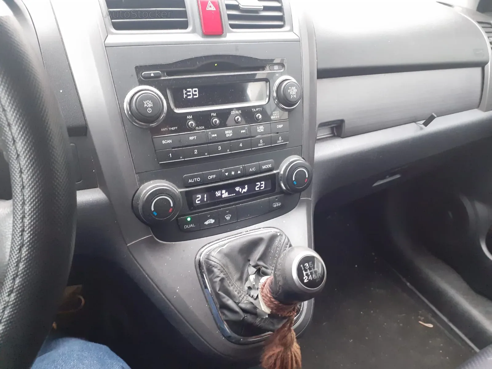 Honda CR-V (2008) 11