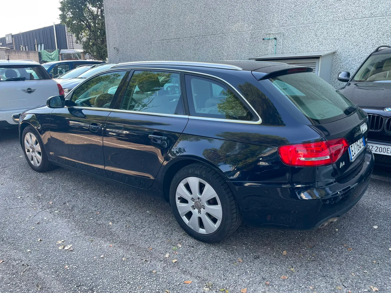 Audi A4 (2011) 3