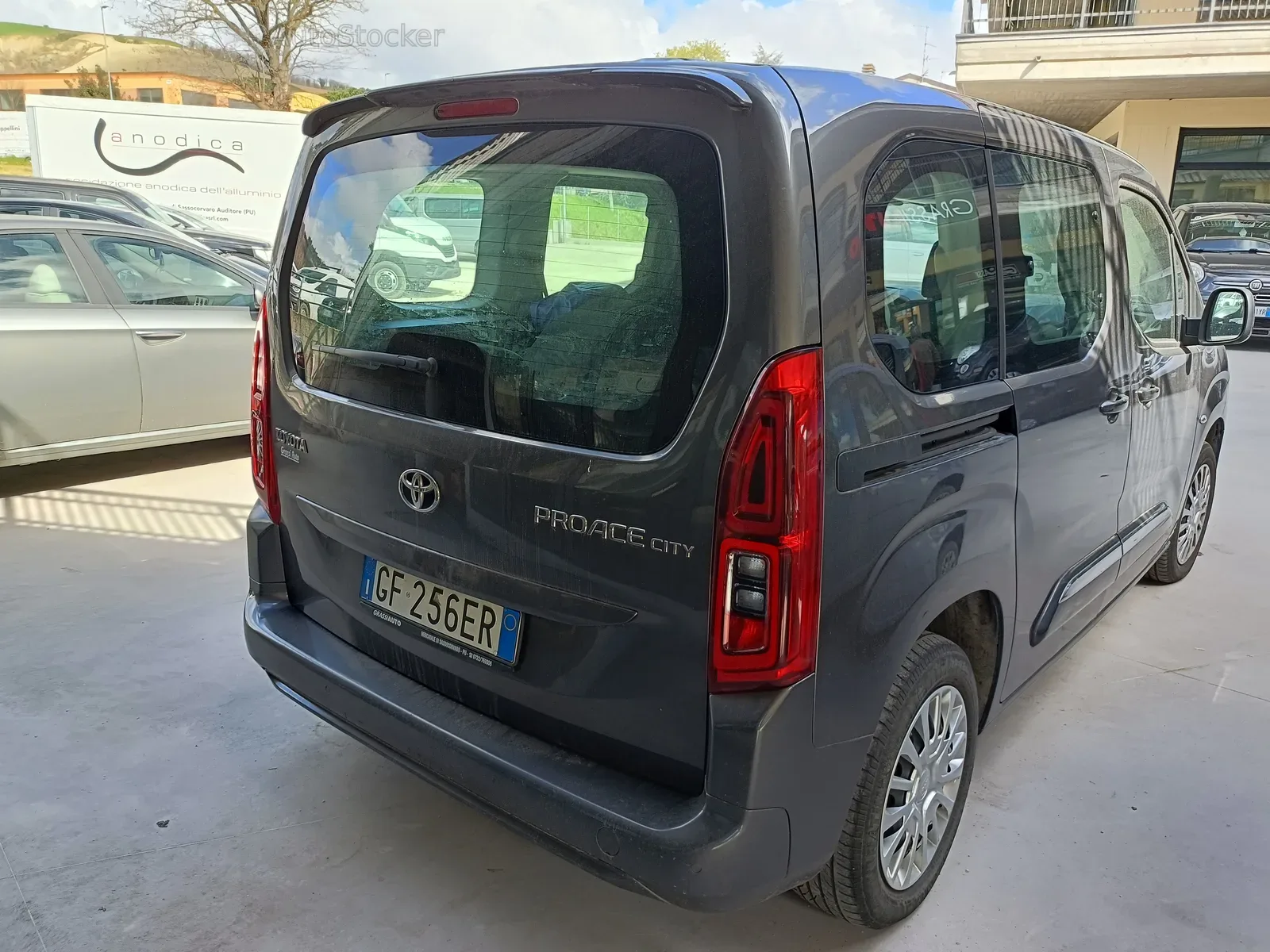 Toyota Procace (2021) 4