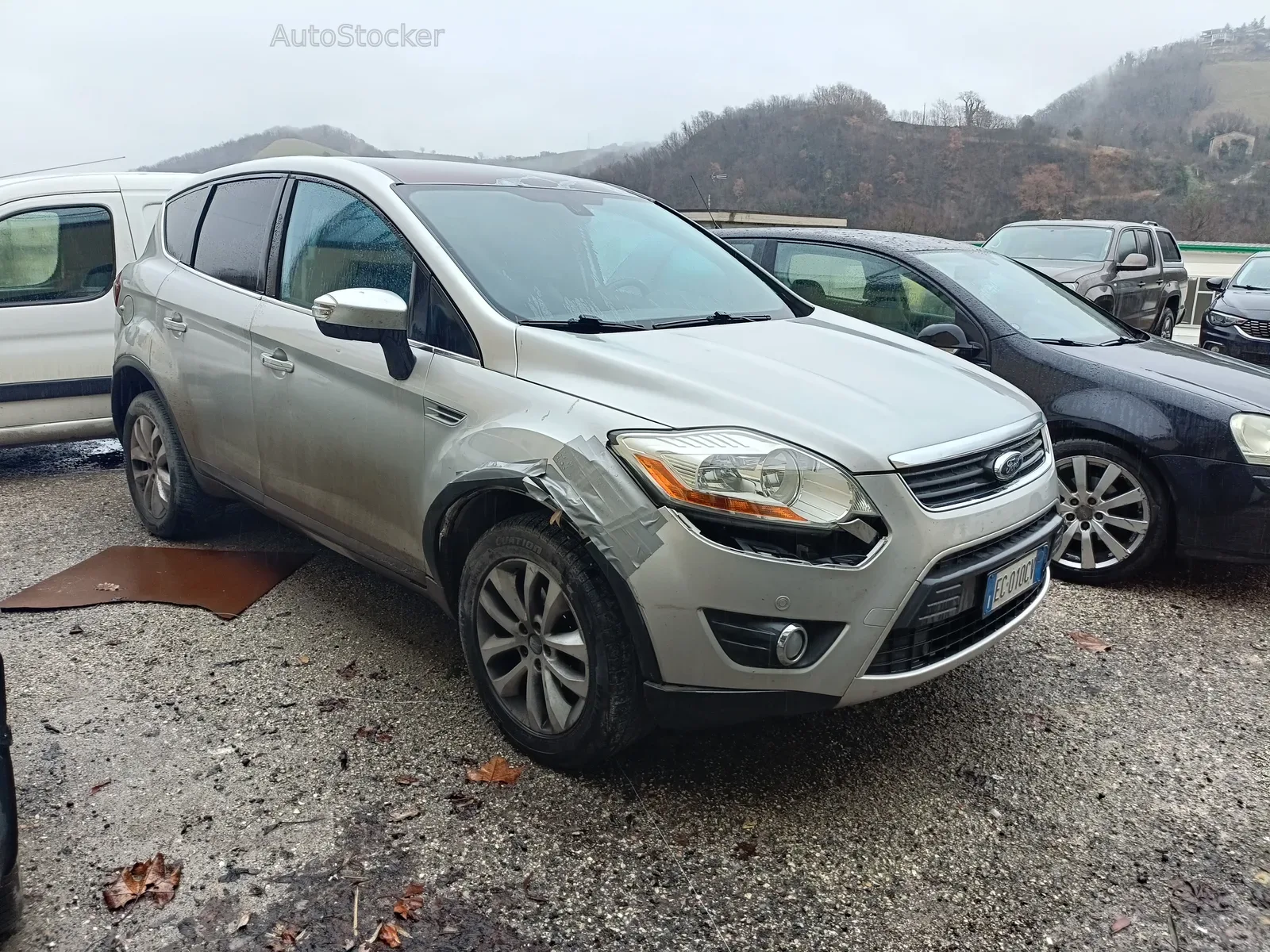 Ford Kuga (2010) 2