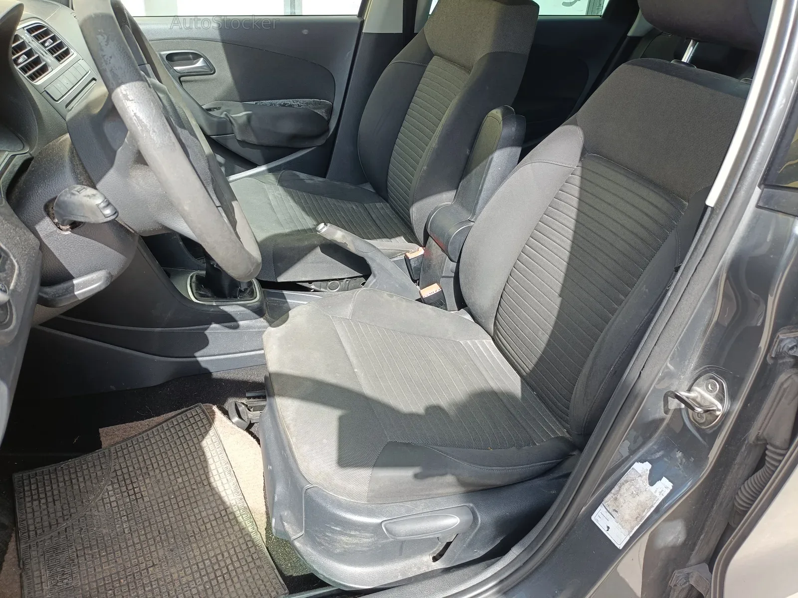 Volkswagen Polo (2013) 11