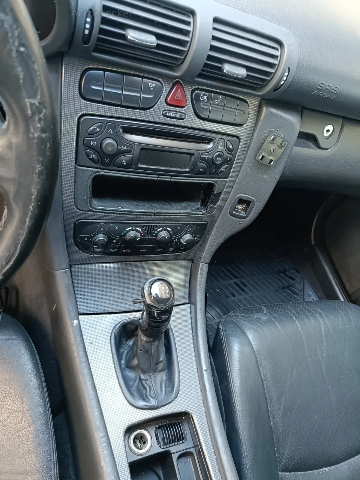 Mercedes-Benz C220 (2003) 13