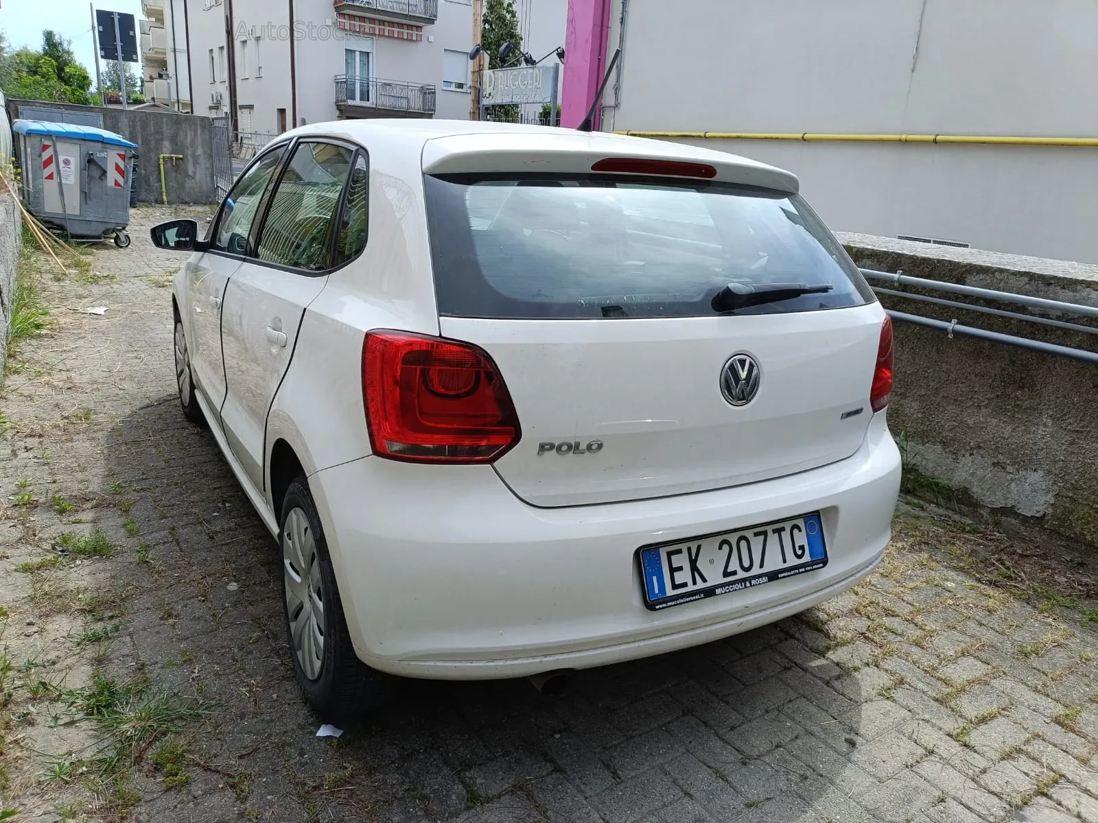 Volkswagen Polo 1.2 gpl (2011) 3