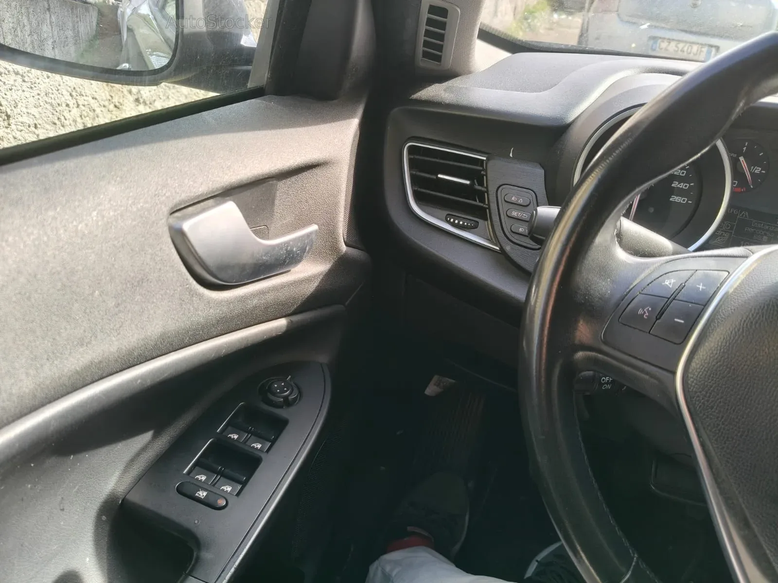 Alfa Romeo Giulietta (2017) 8