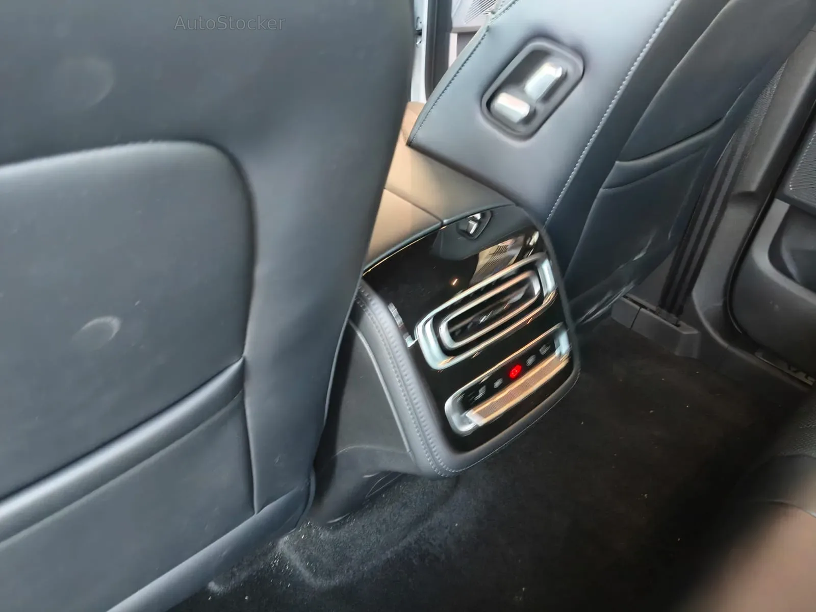 OMODA OMODA 9 SHS P 4x4 (2025) 7