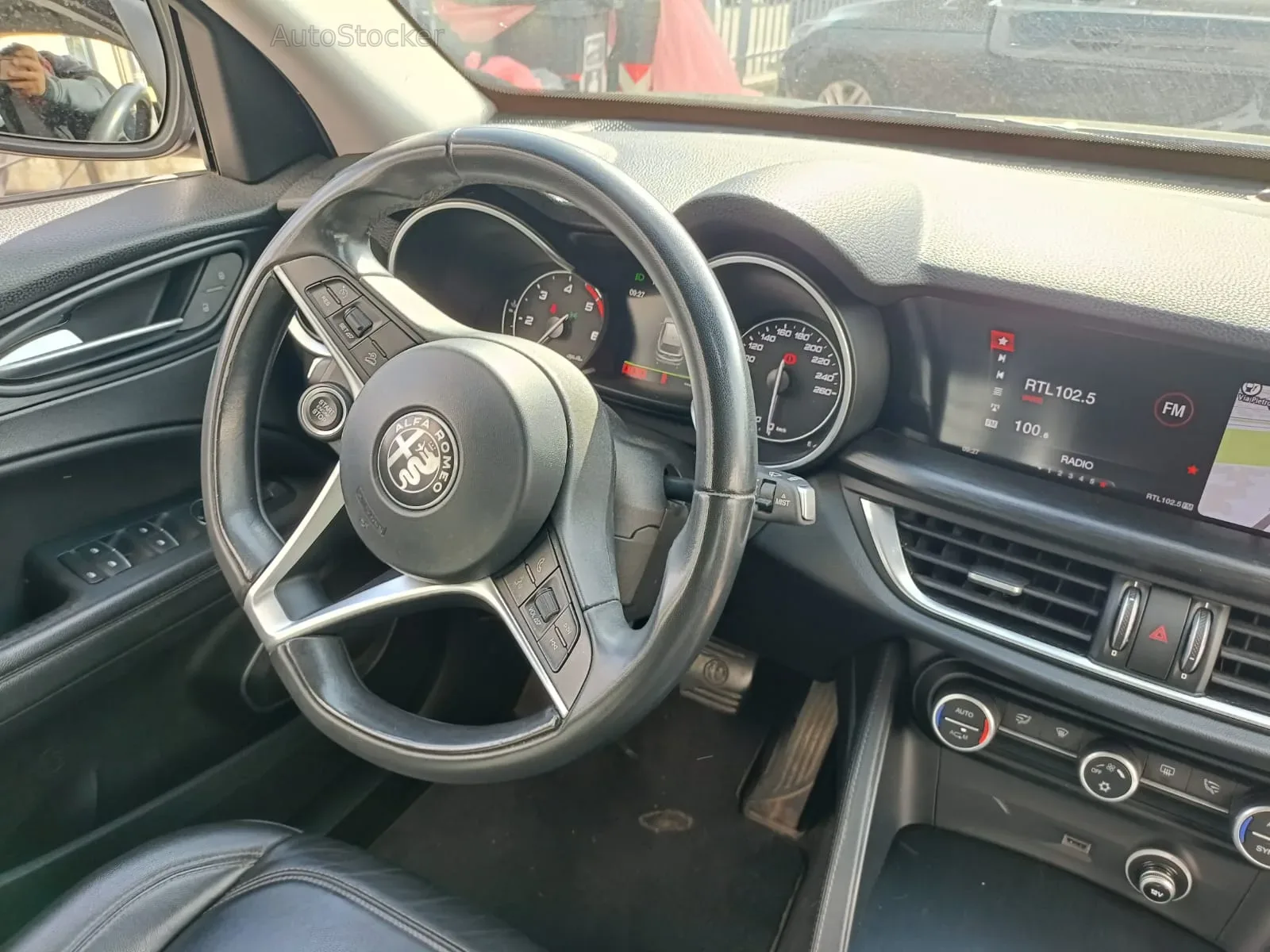 Alfa Romeo Stelvio Q4 automatica (2017) 12