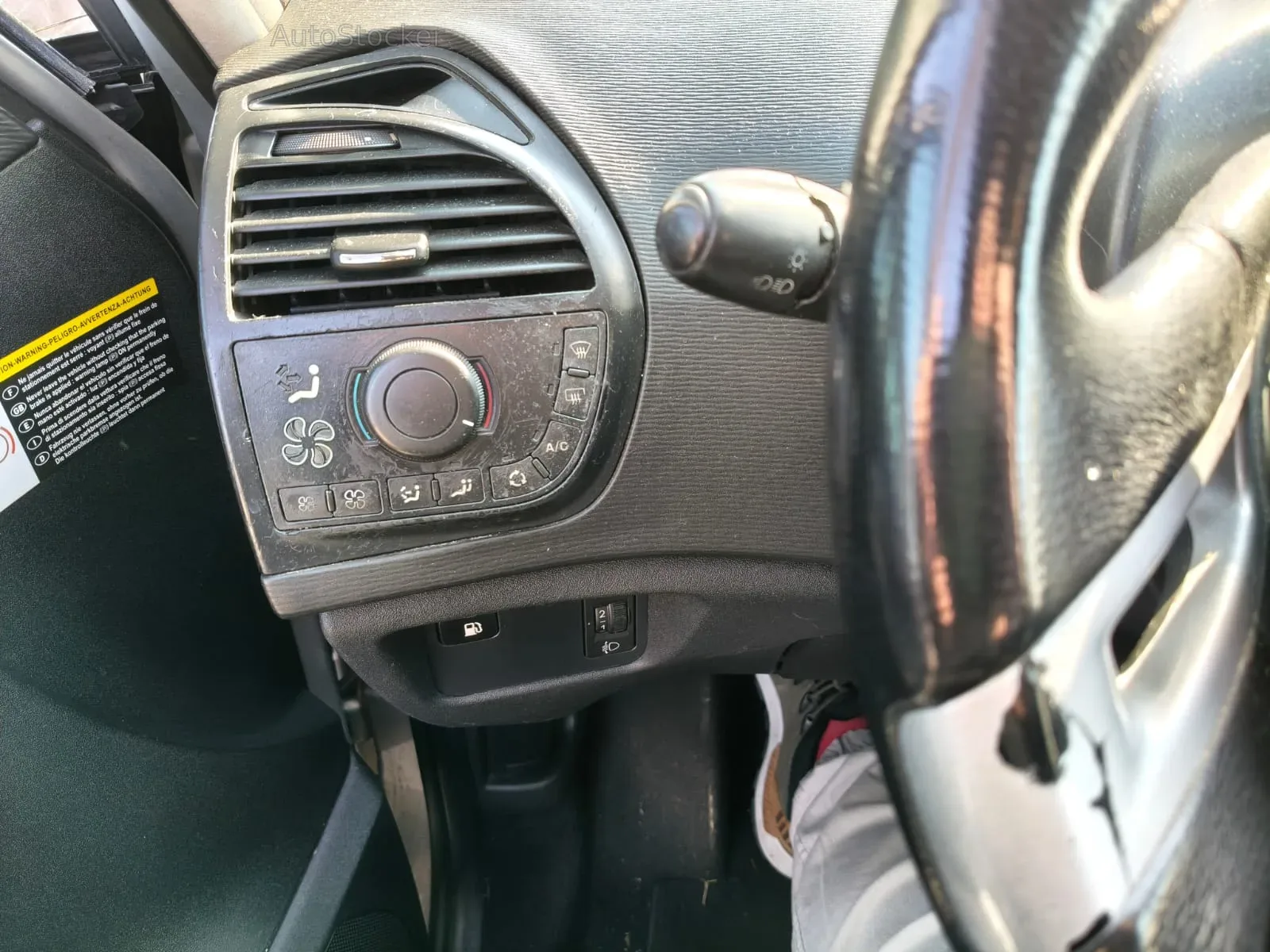 Citroen C4 Grand Picasso (2008) 13