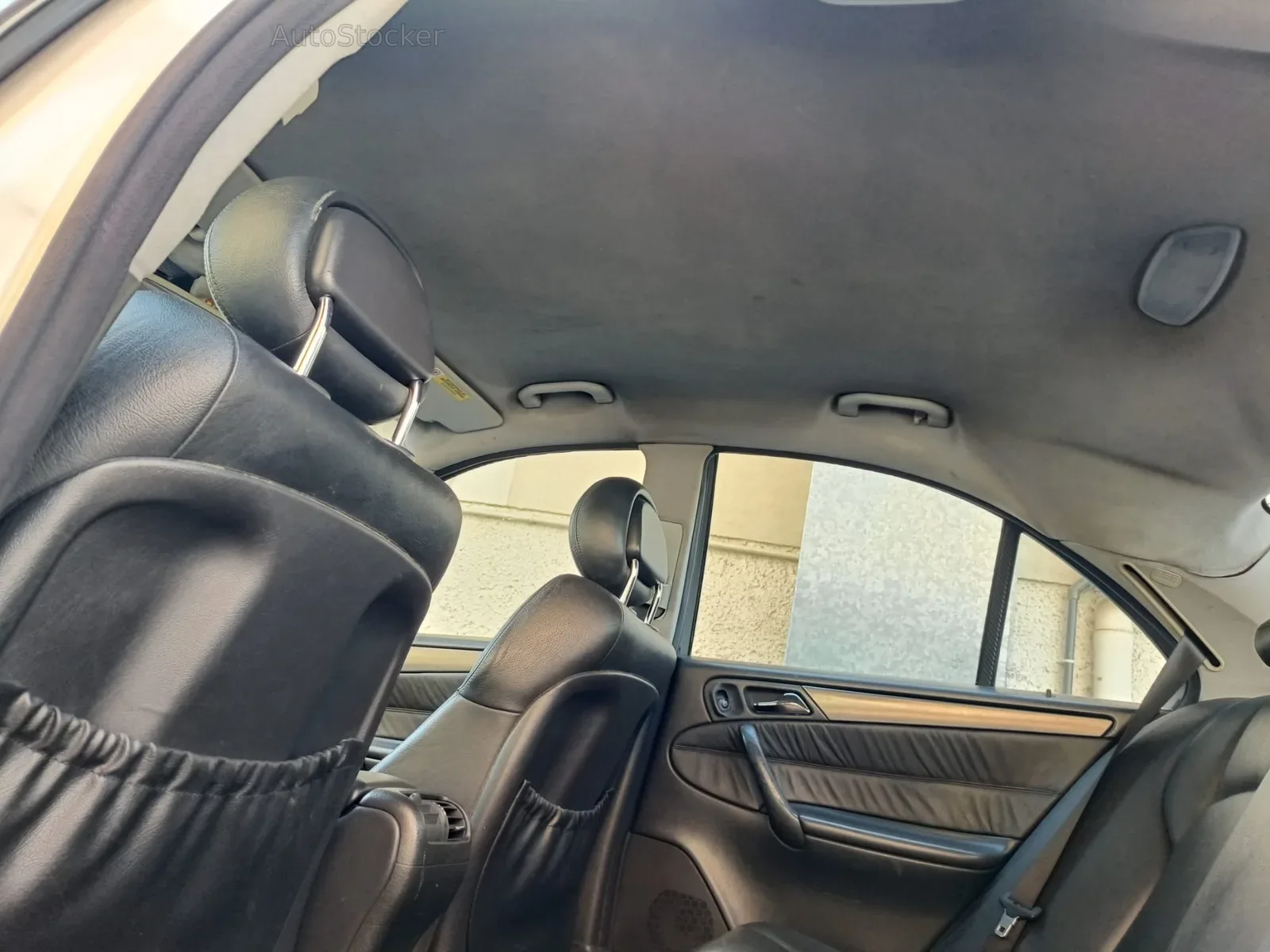 Mercedes-Benz C220 (2003) 11