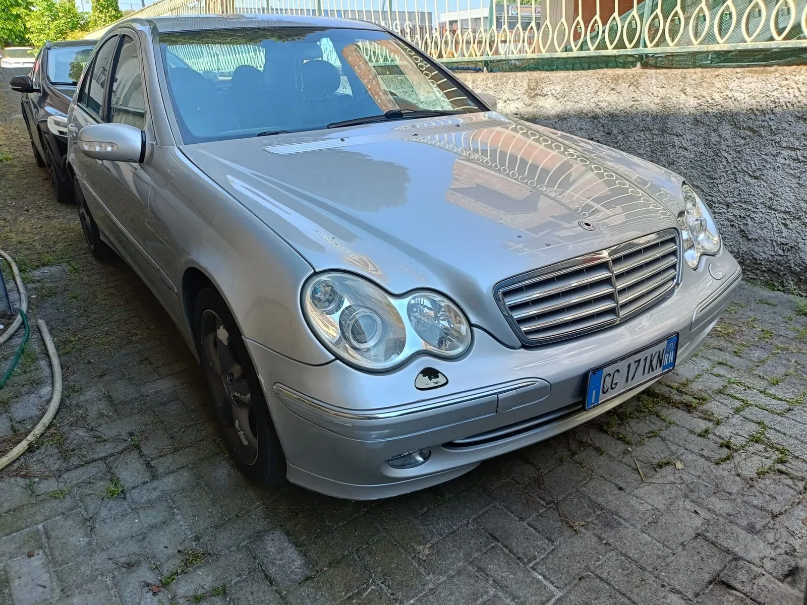 Mercedes-Benz C220 (2003) 2