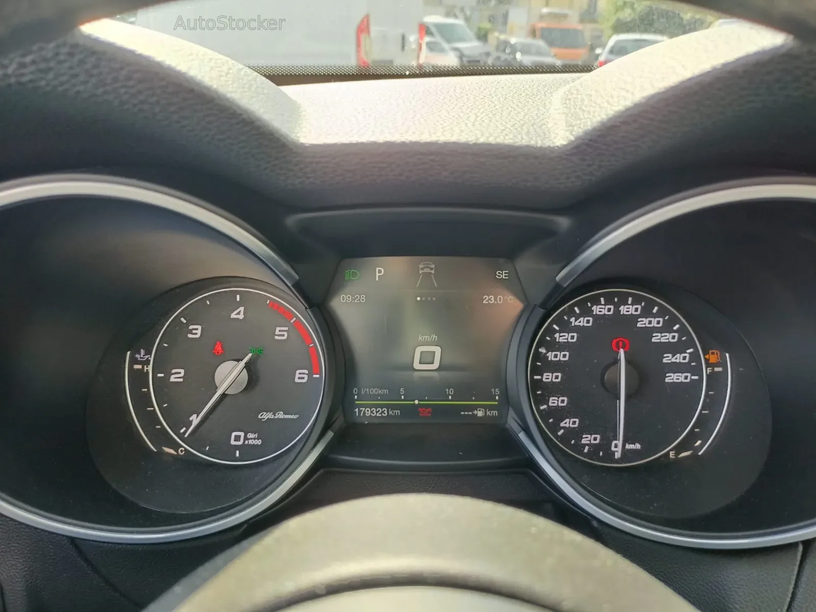 Alfa Romeo Stelvio Q4 automatica (2017) 10