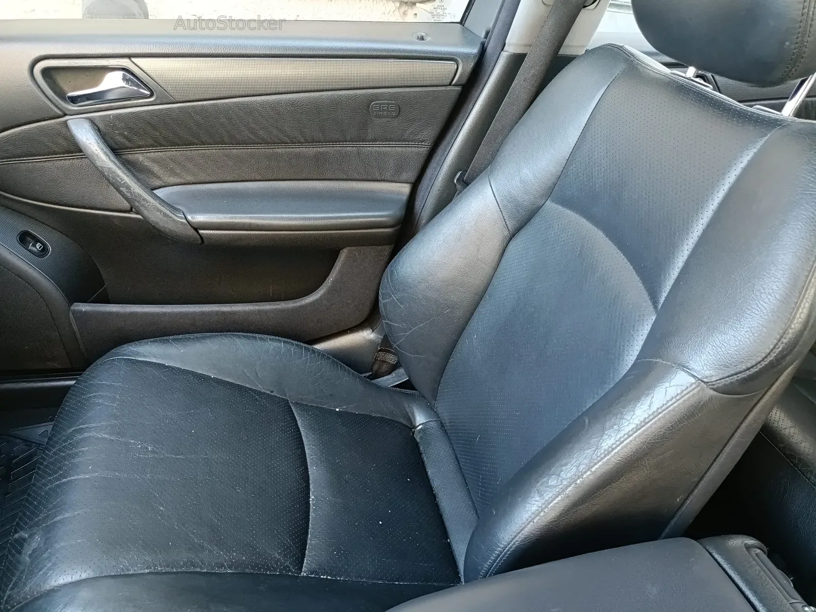 Mercedes-Benz C220 (2003) 7