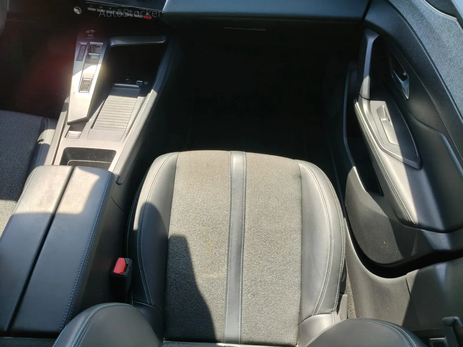 Peugeot 308 (2022) 9