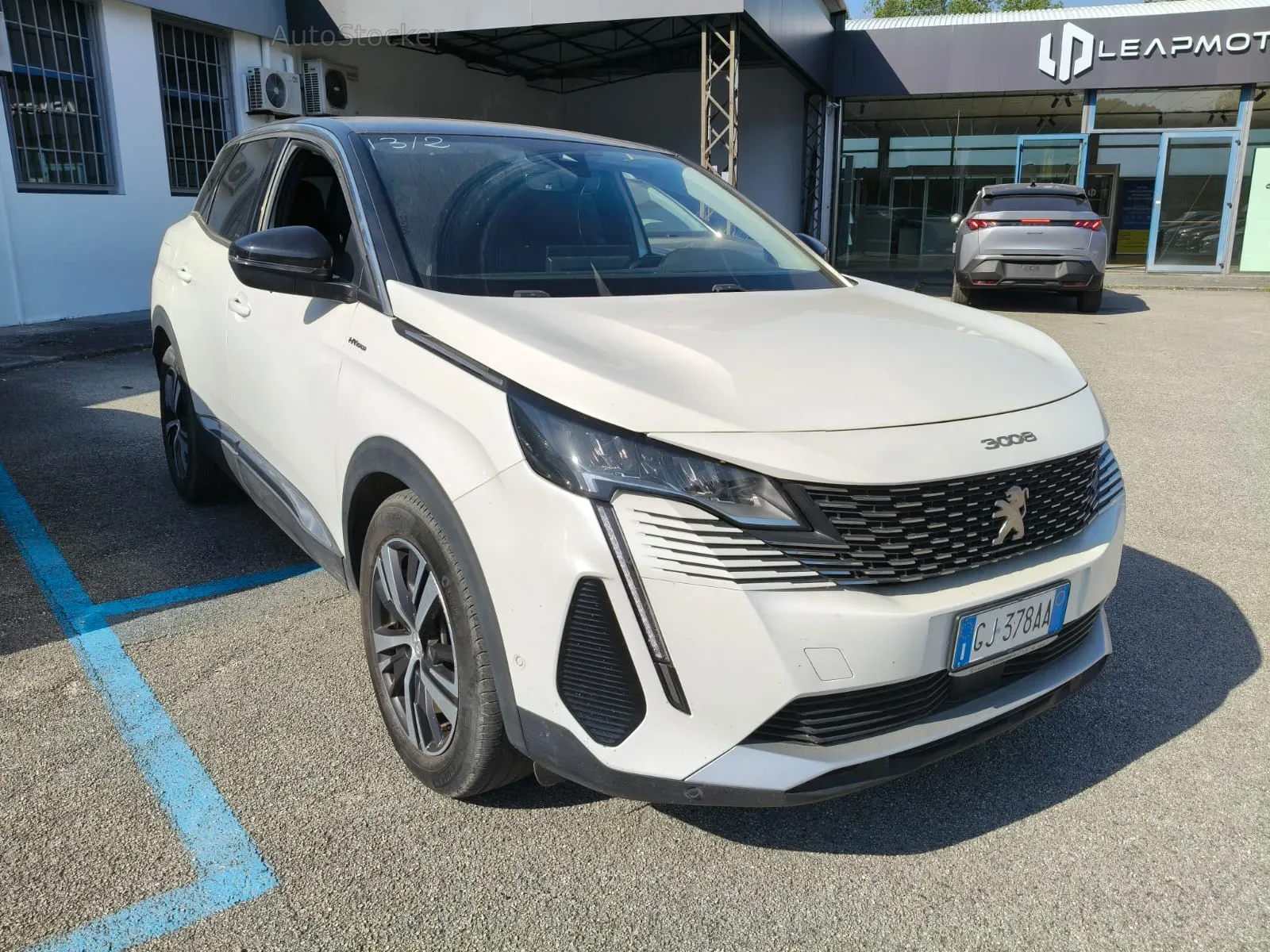 Peugeot 3008 Hibrid (2022) 3