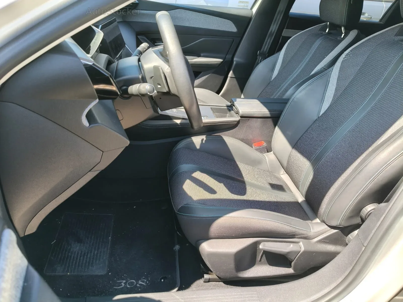 Peugeot 308 (2022) 8