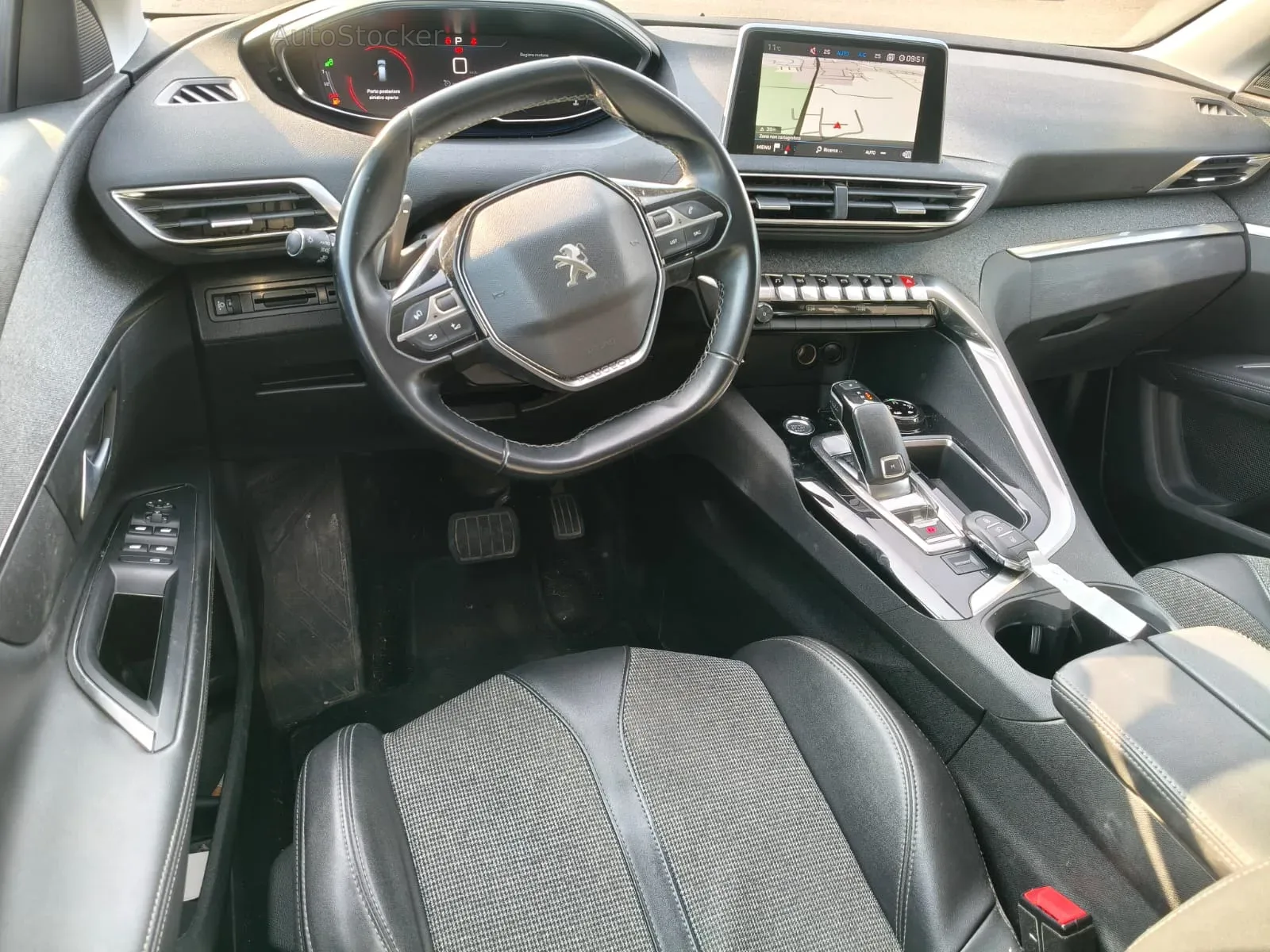 Peugeot 5008 (2019) 8