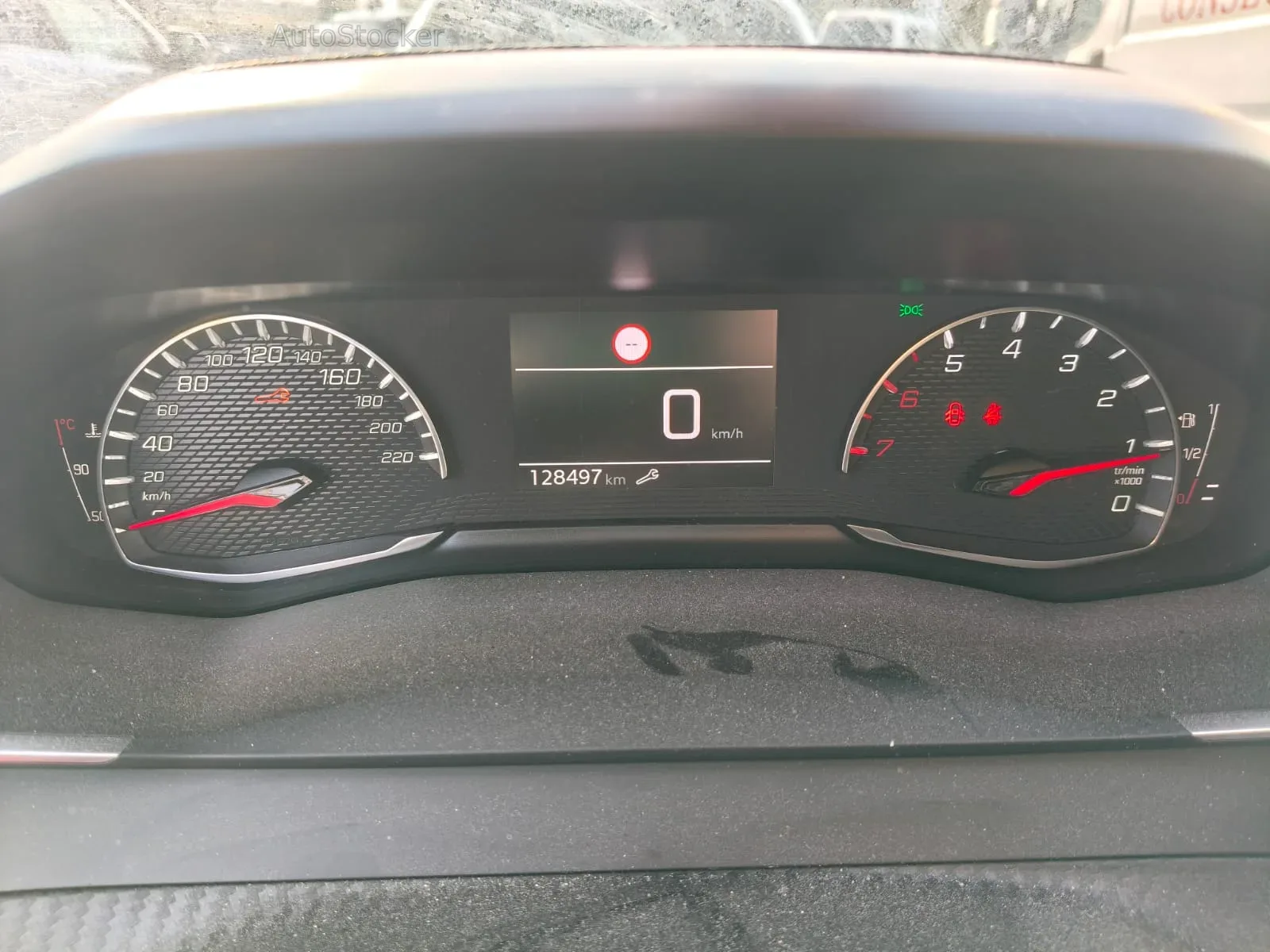 Peugeot 2008 (2022) 7