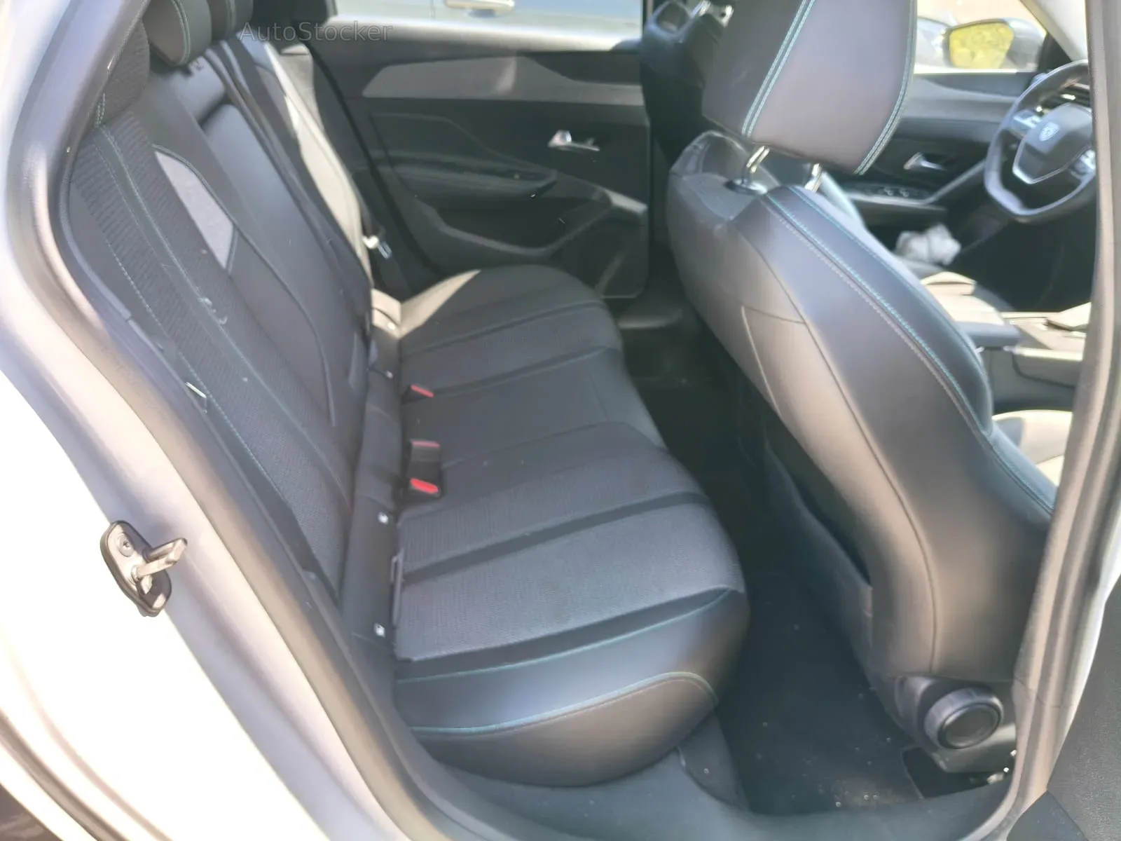 Peugeot 308 (2022) 12