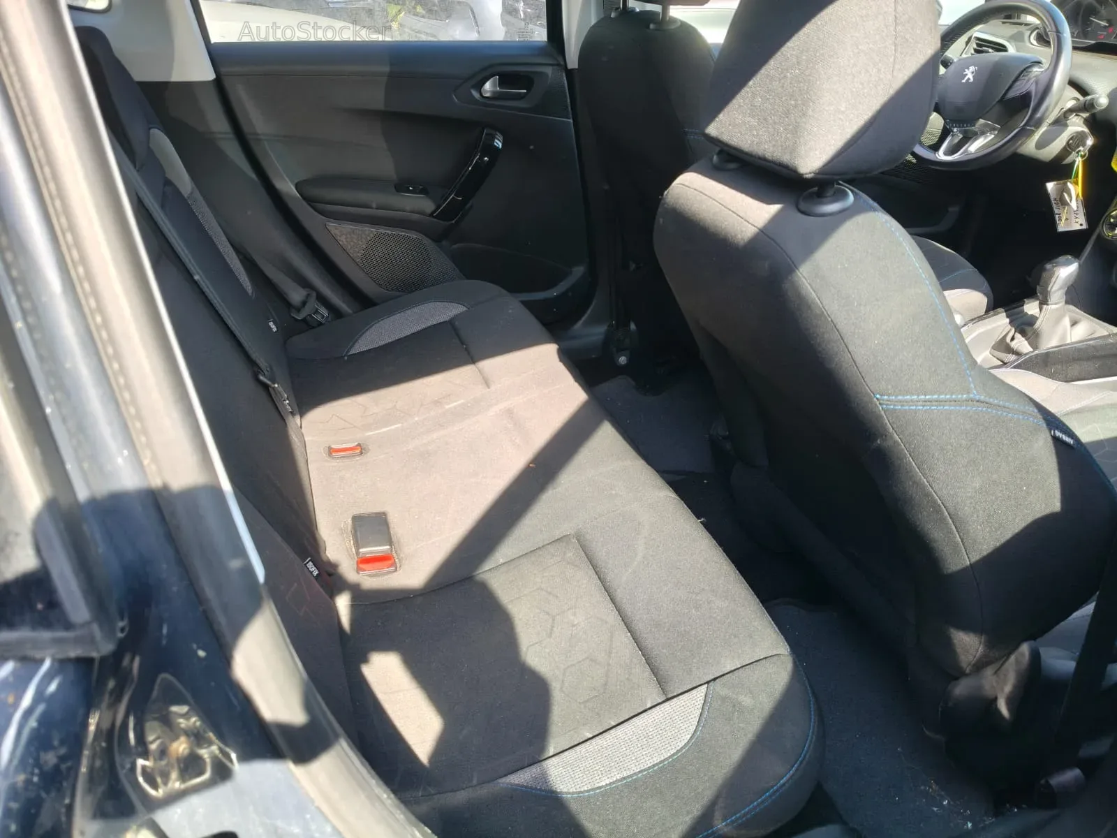 Peugeot 2008 (2019) 5