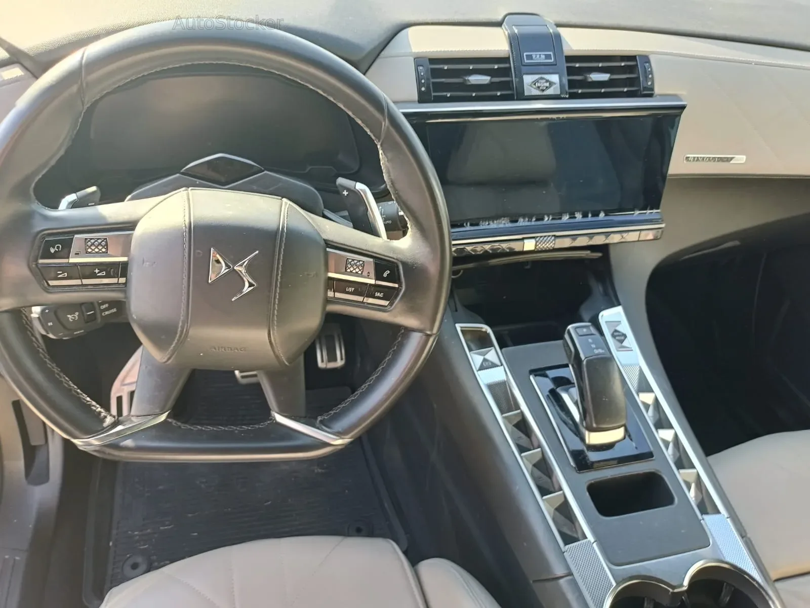 DS 7 (2021) 7