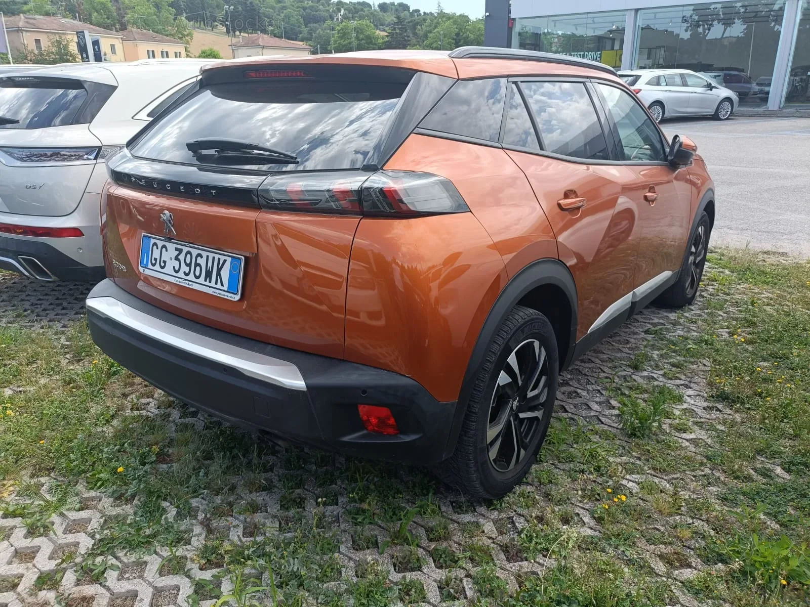 Peugeot 2008 (2021) 4