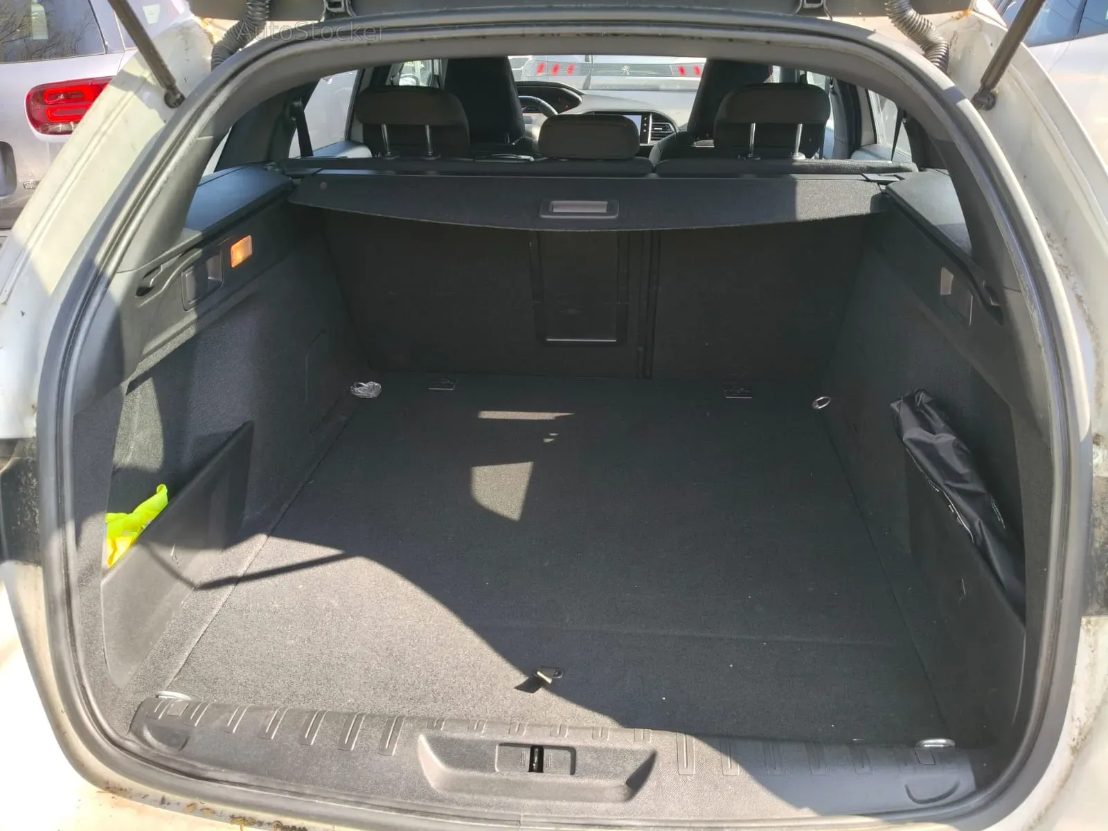 Peugeot 308 (2021) 5