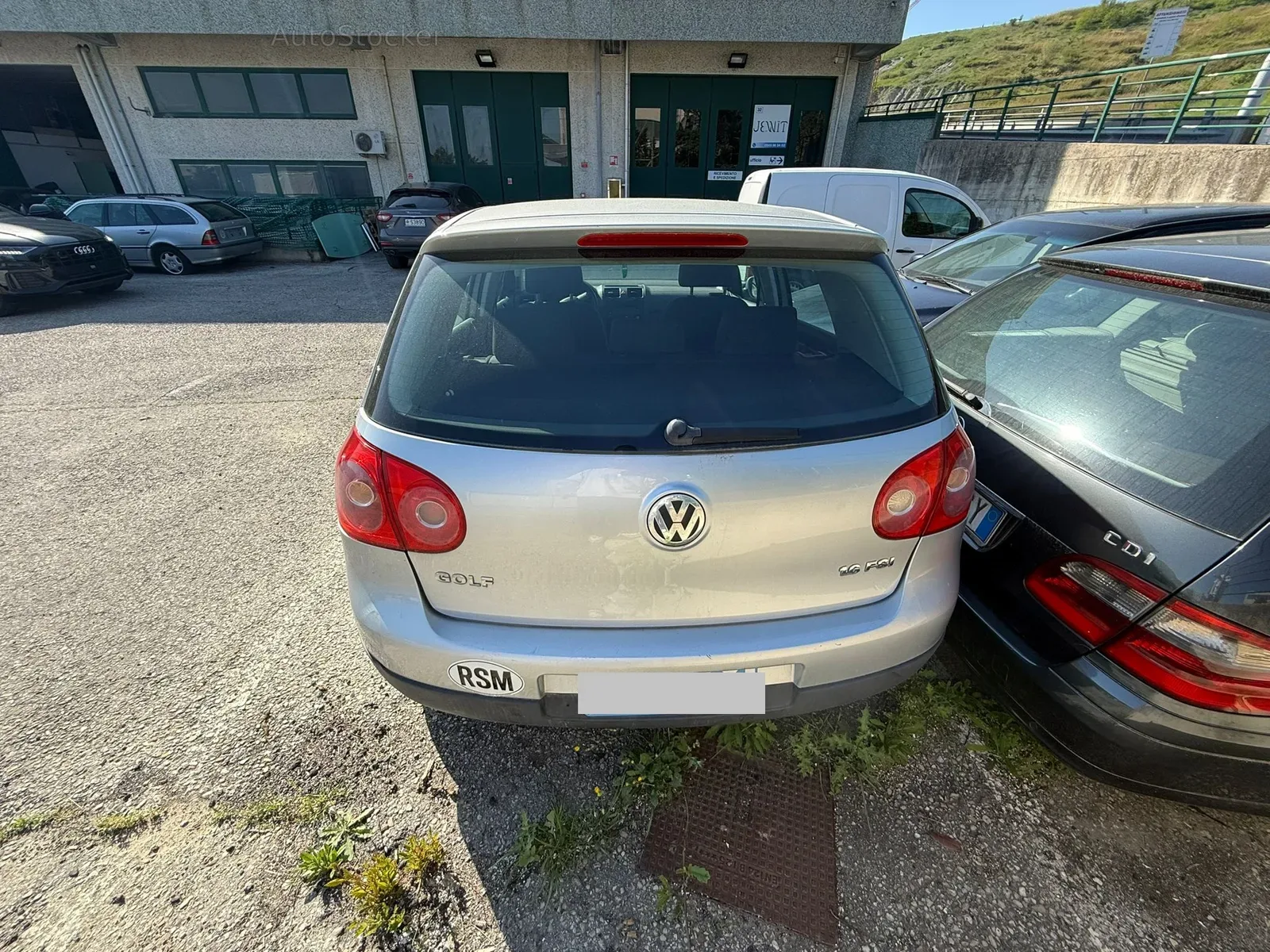 Volkswagen Golf 1.6 benzina 115cv (2004) 8