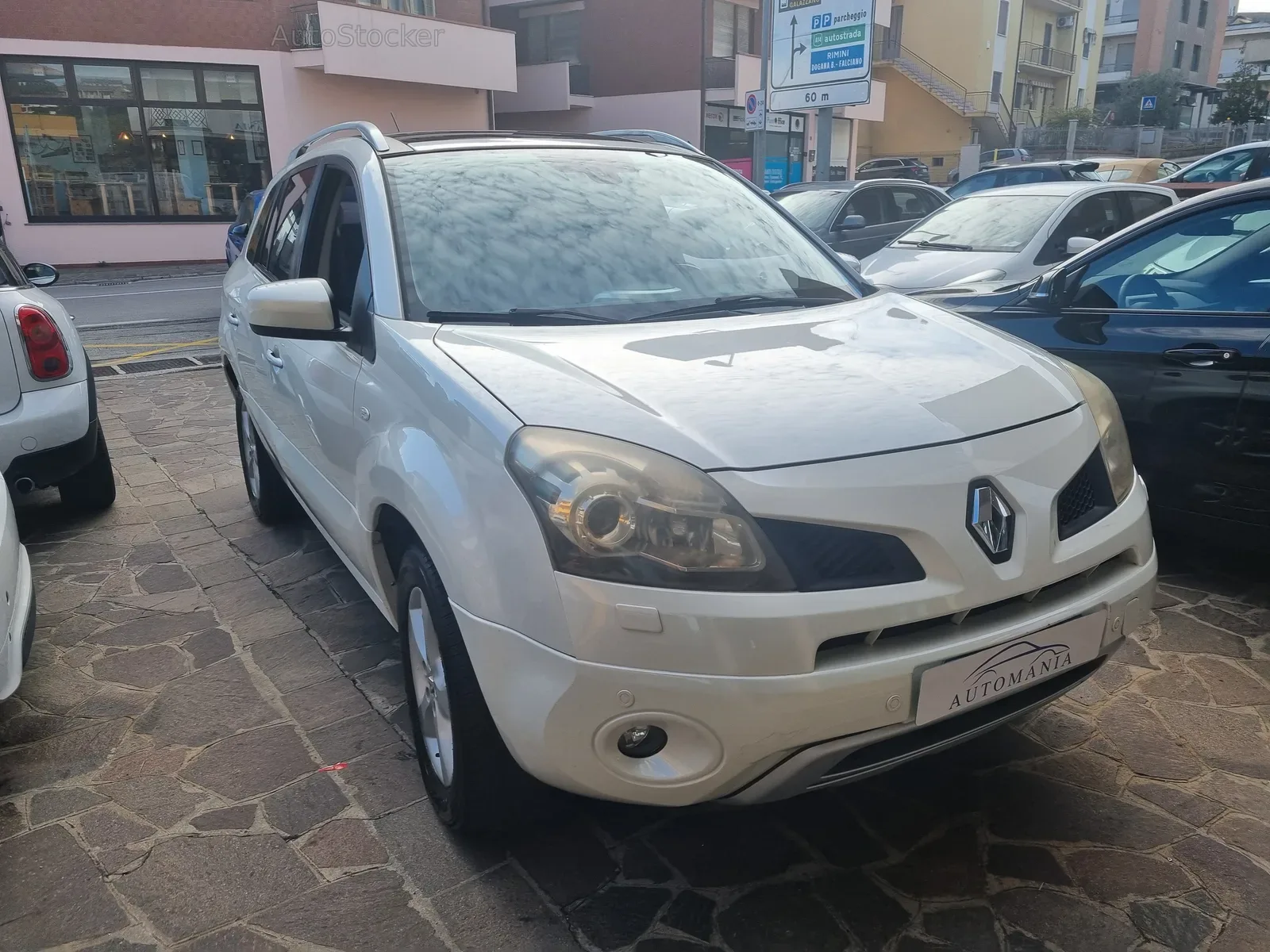 Renault Koleos 2.0 dci Dynamique 4x4 150cv (2009) 2