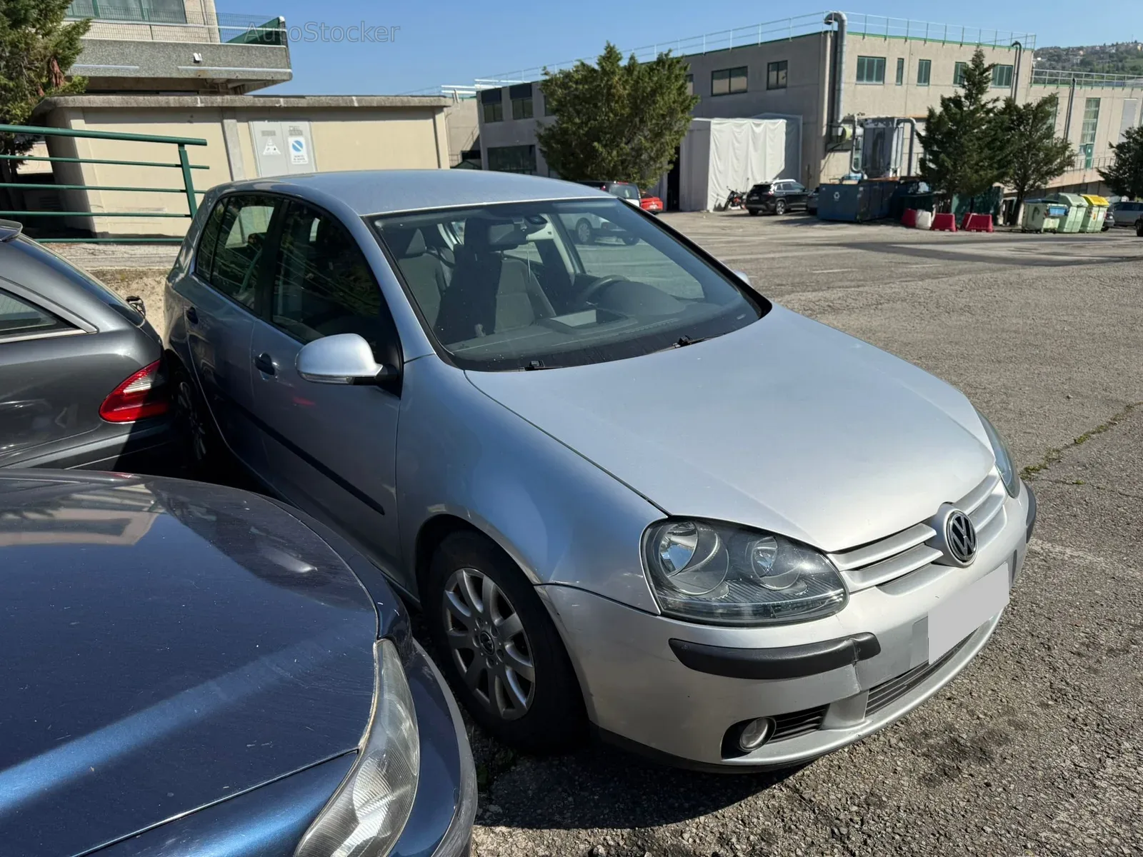 Volkswagen Golf 1.6 benzina 115cv (2004) 4