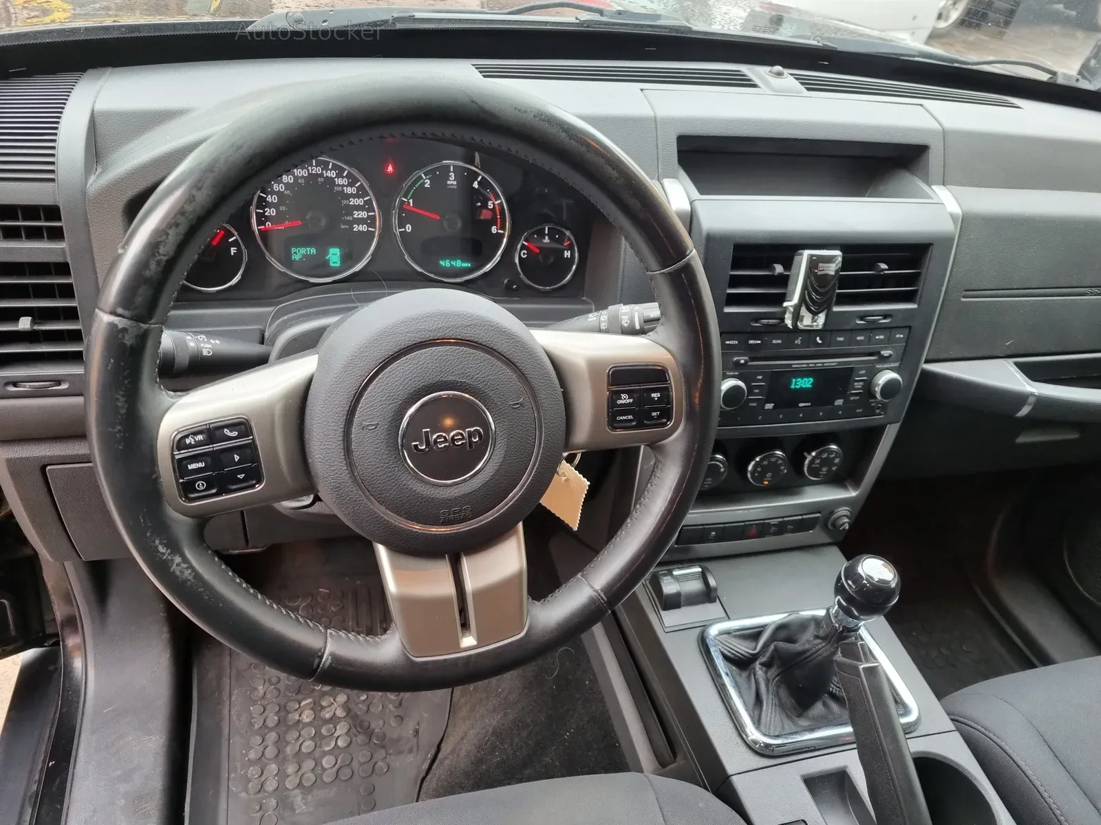 Jeep Jeep Cherokee Cherokee 2.8 crd Limited my11 (2011) 6