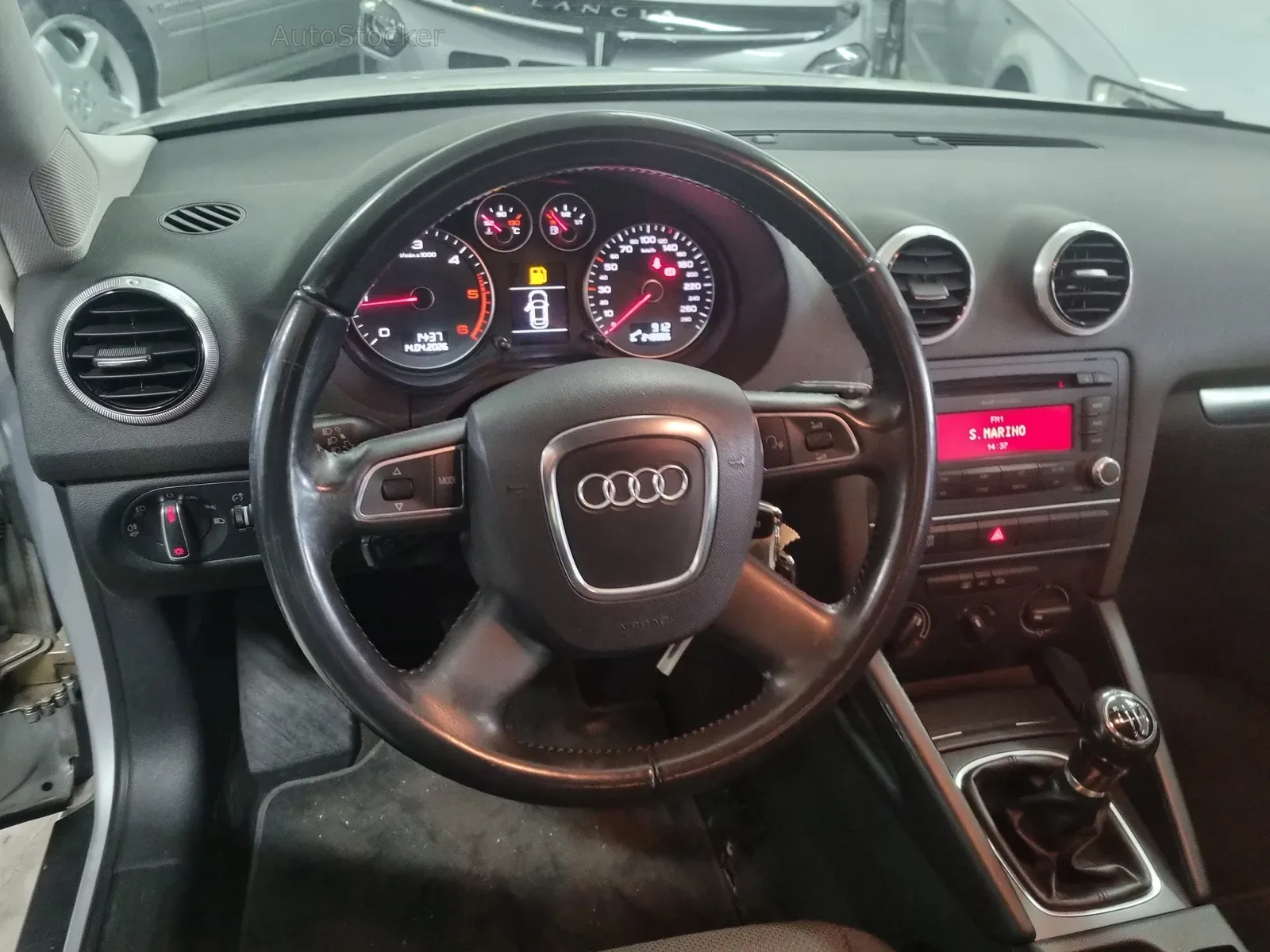 Audi Audi A3 1.6TDi Sportback 90cv (2012) 8