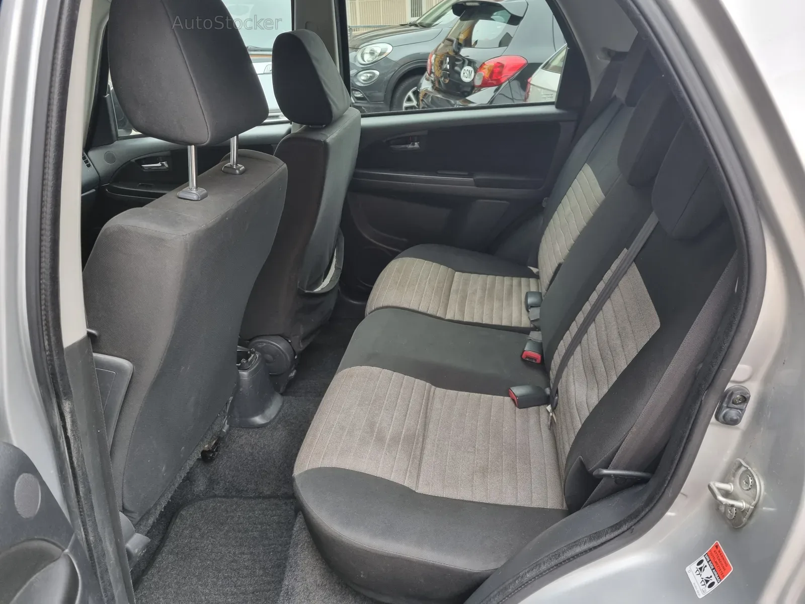 Fiat Sedici (2011) 9