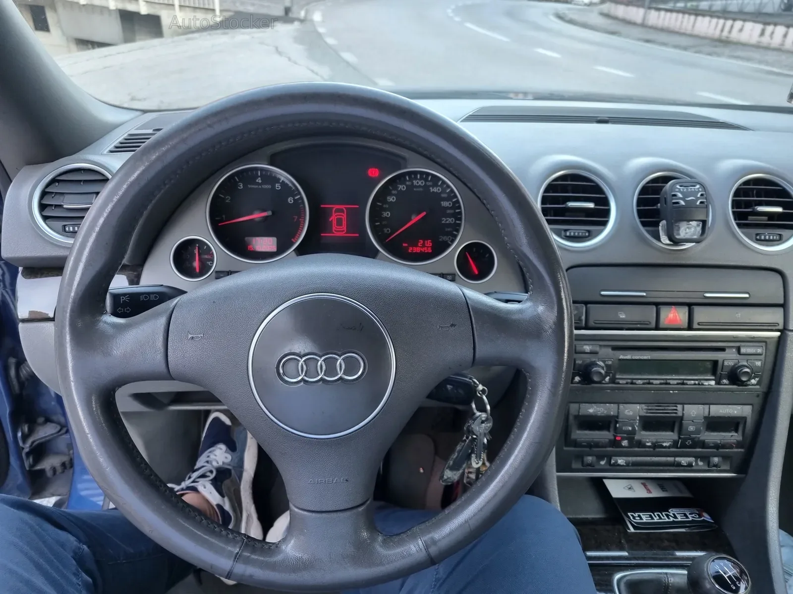 Audi A4 2.4 V6 Benzina Cabrio (2002) 7