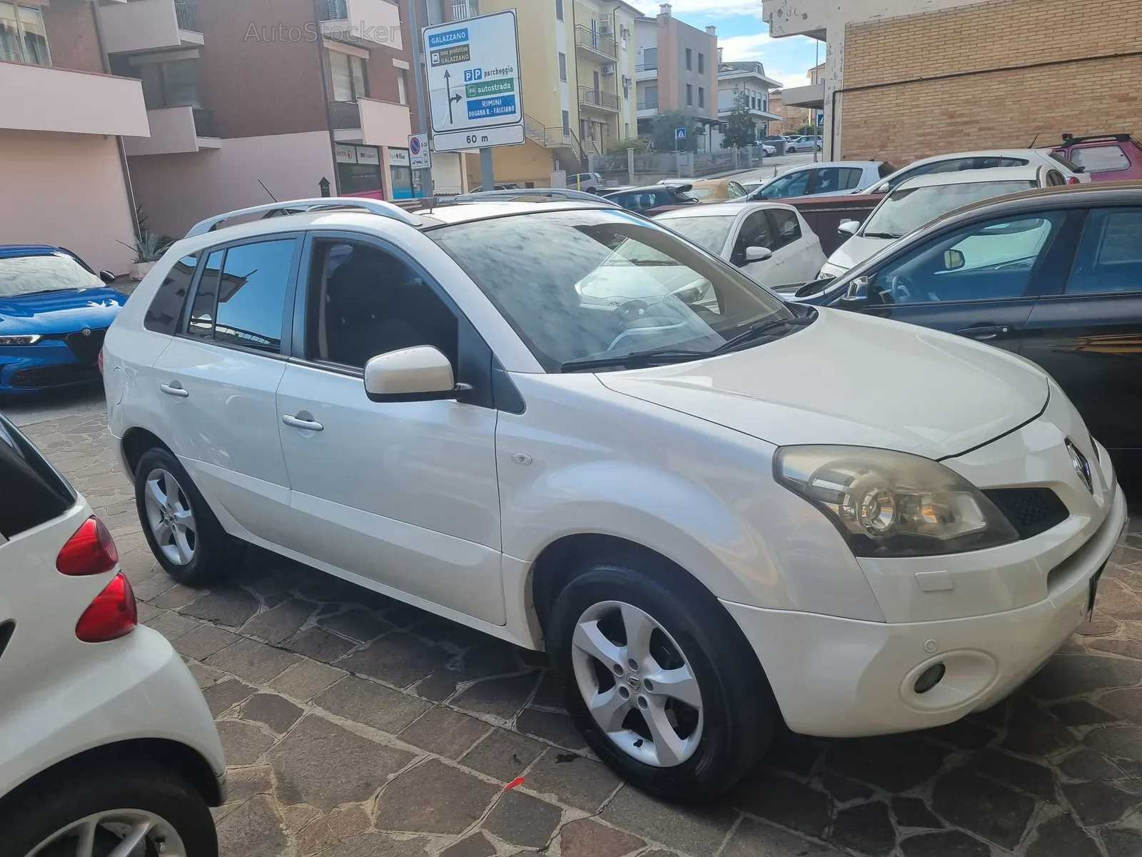 Renault Koleos 2.0 dci Dynamique 4x4 150cv (2009) 3