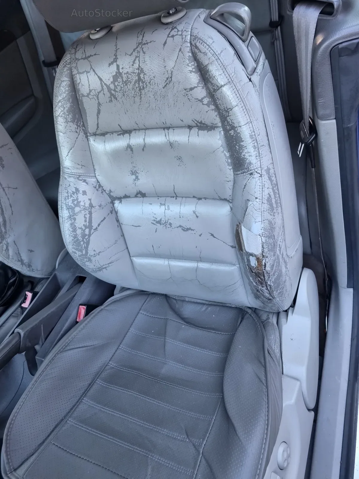 Audi A4 2.4 V6 Benzina Cabrio (2002) 6