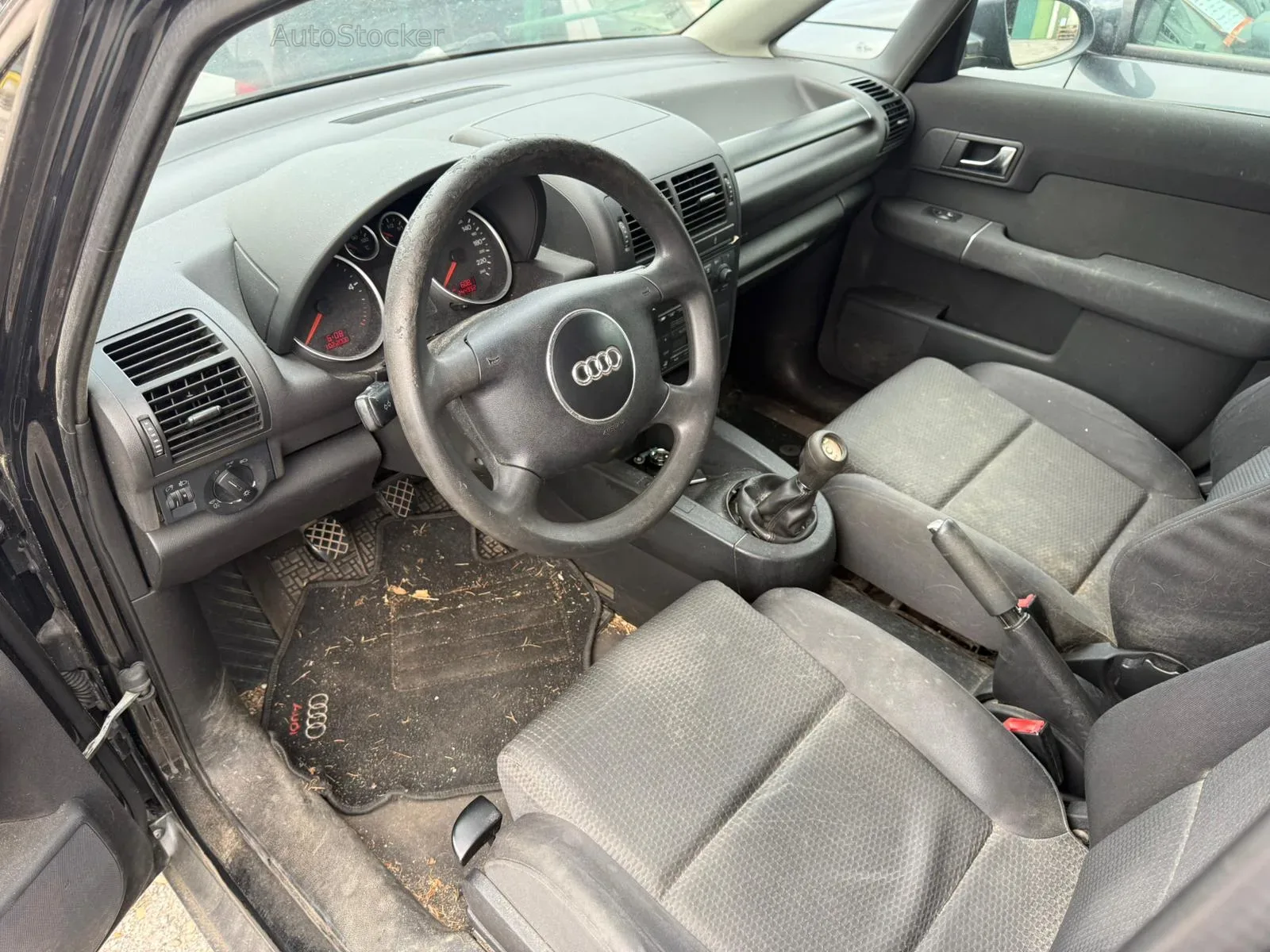 Audi A2 1.4 TDi 107cv (2002) 11