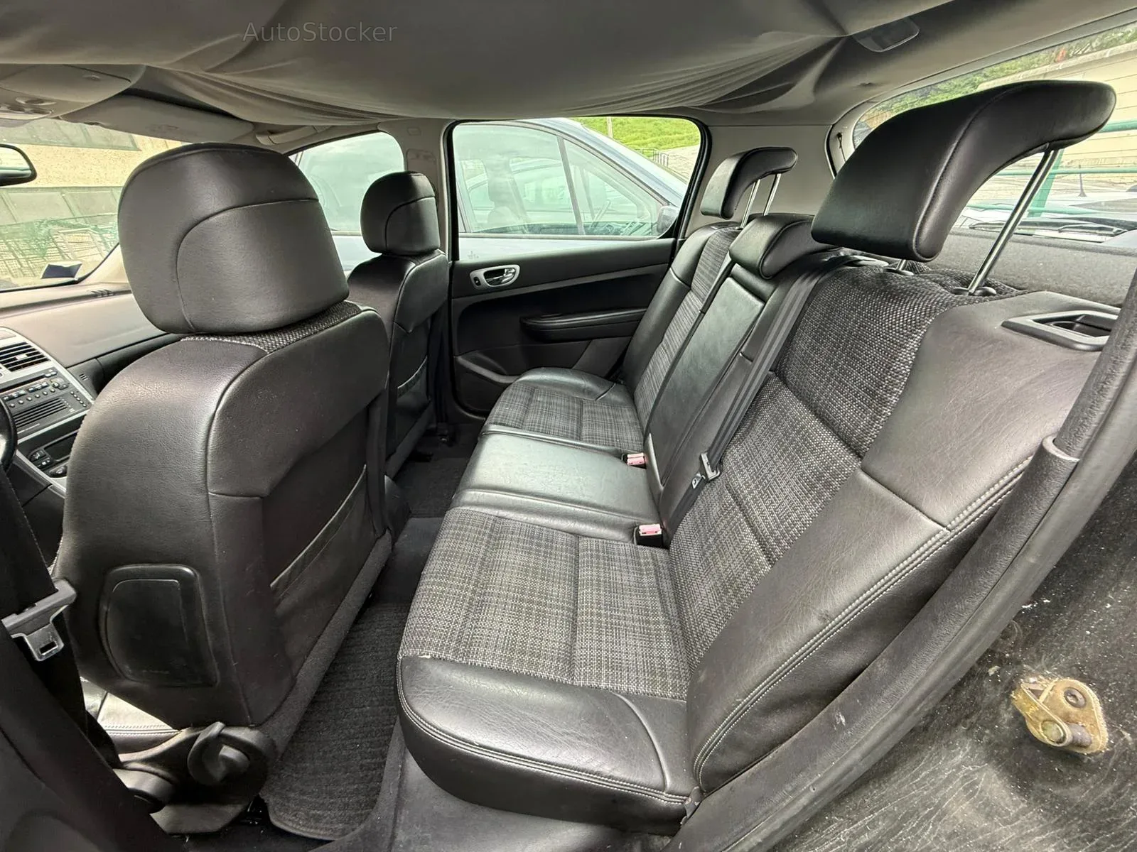 Peugeot 306 20td 5 Porte (2003) 8