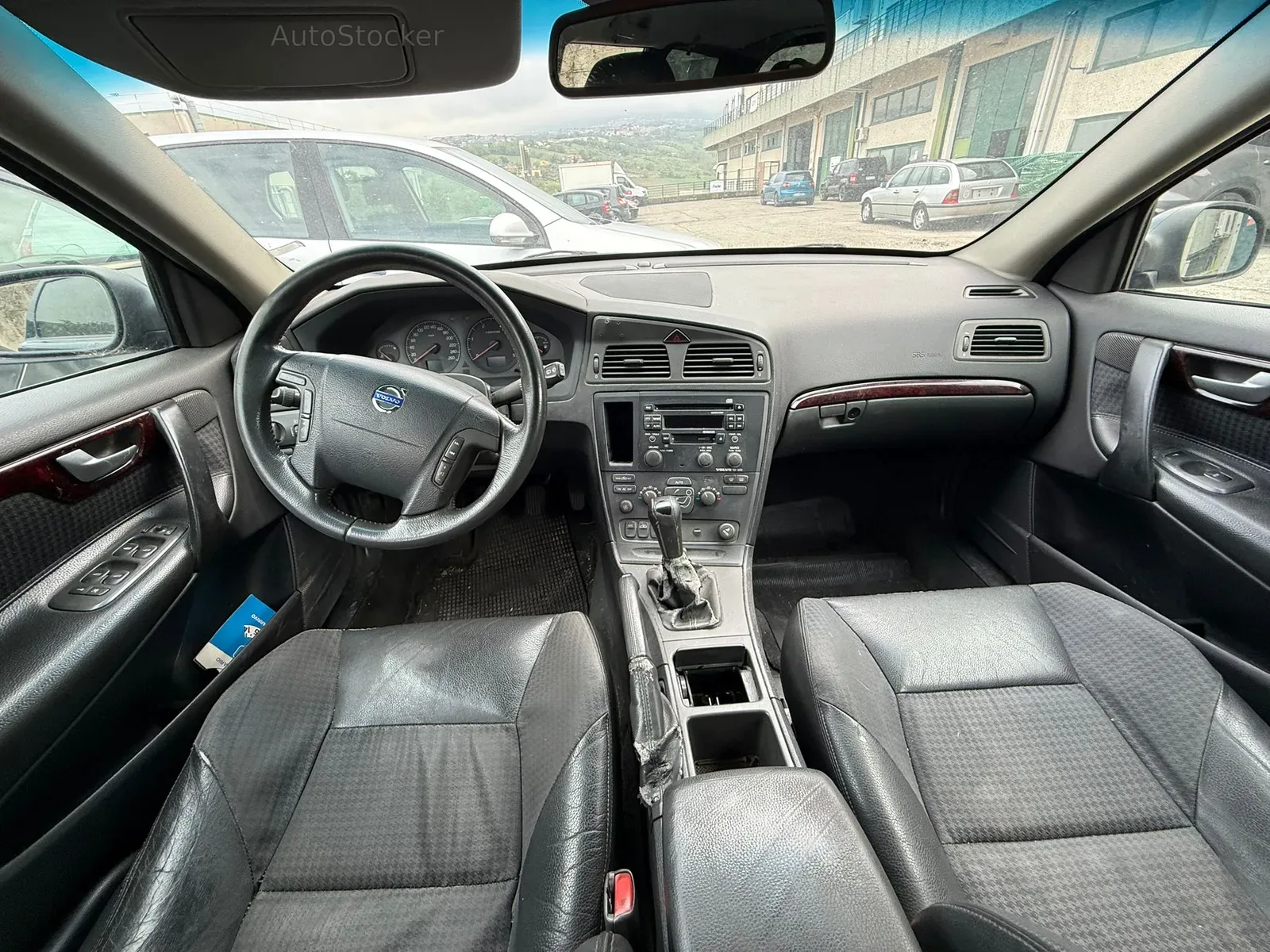 Volvo V70 2.4 D5 Station Wagon (2003) 7