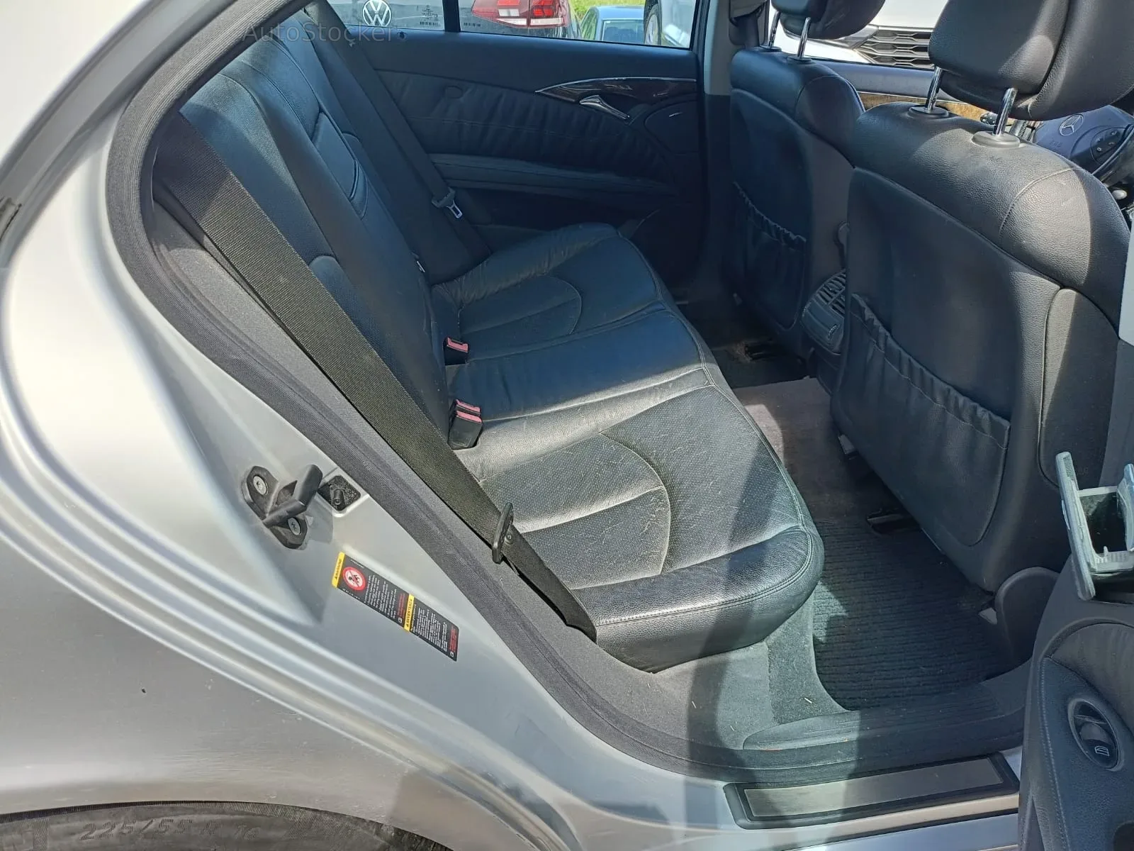 Mercedes-Benz E280cdi (2008) 10