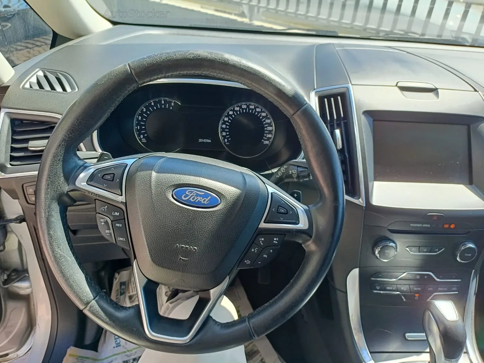 Ford Galaxy (2017) 9