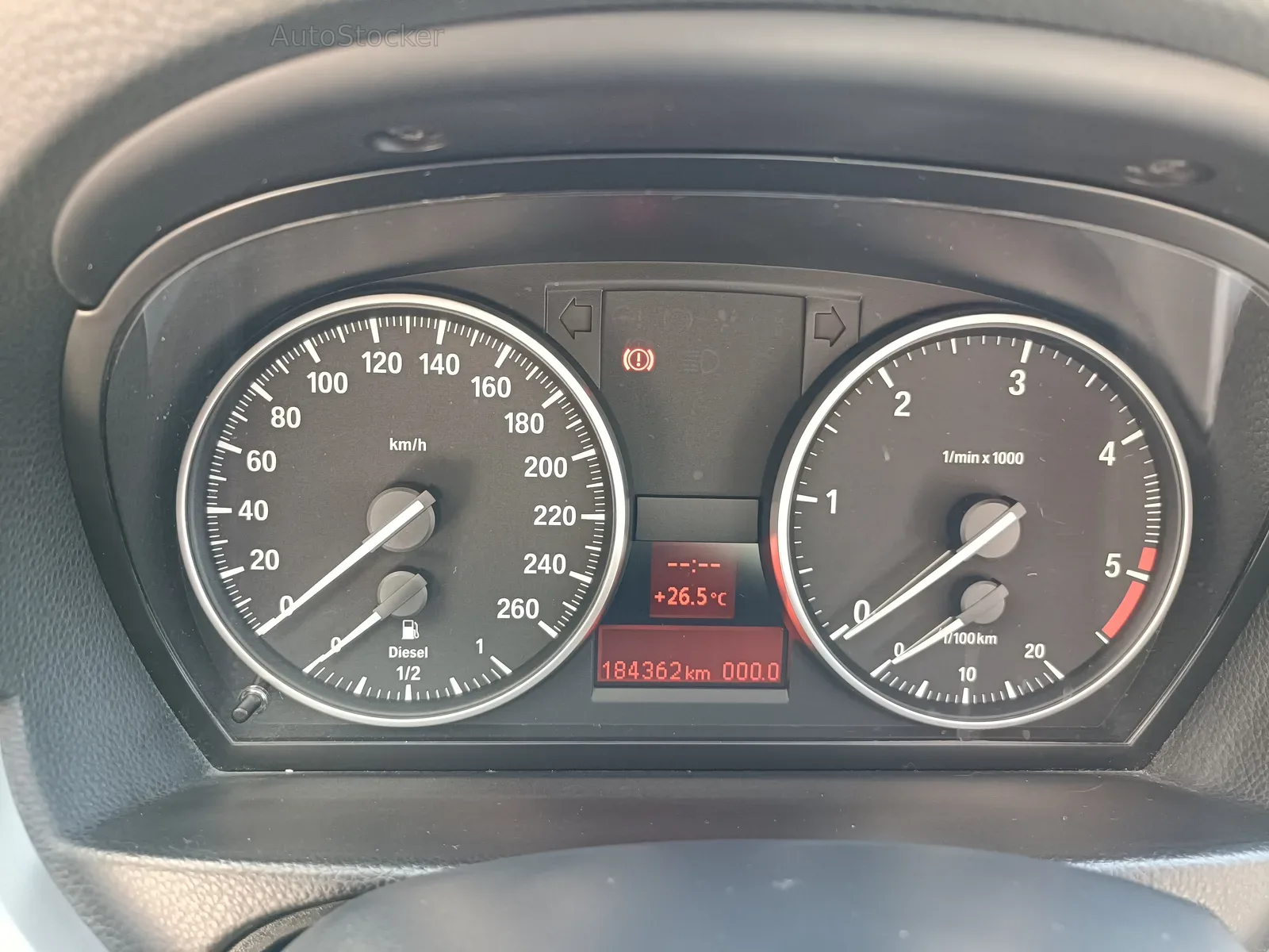 BMW 320d (2008) 9