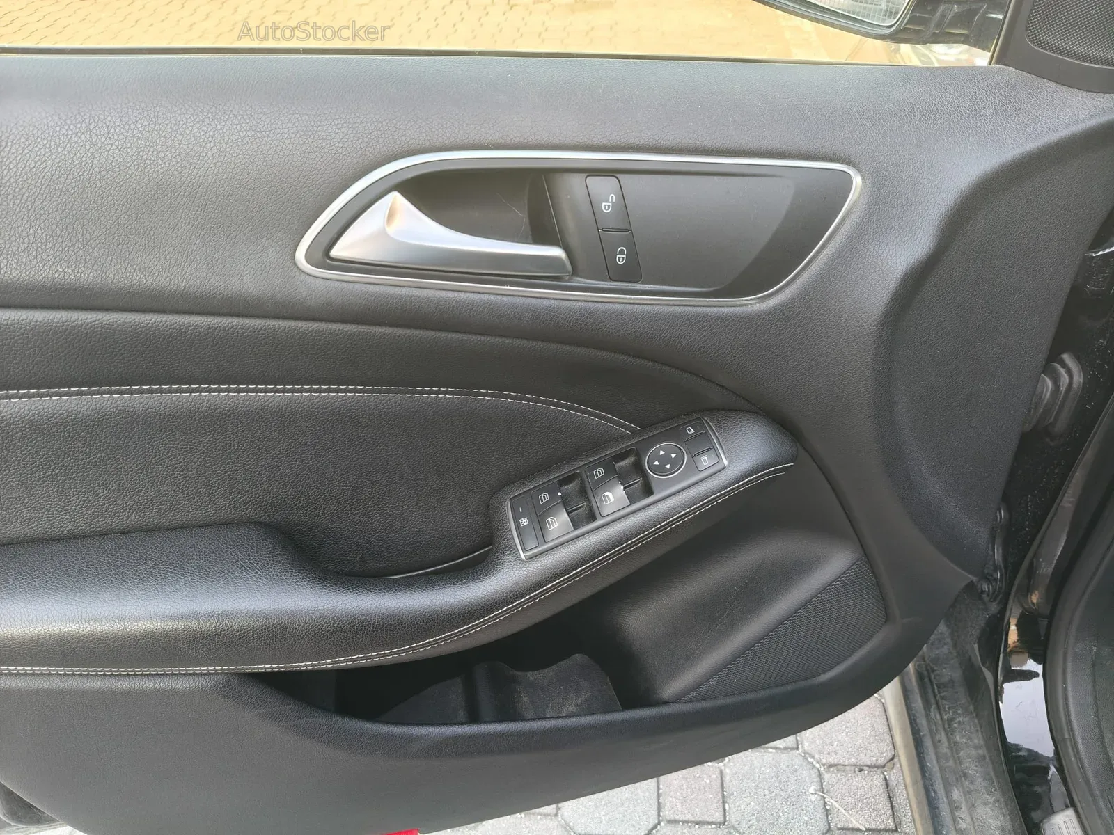 Mercedes-Benz B 180cdi (2012) 11