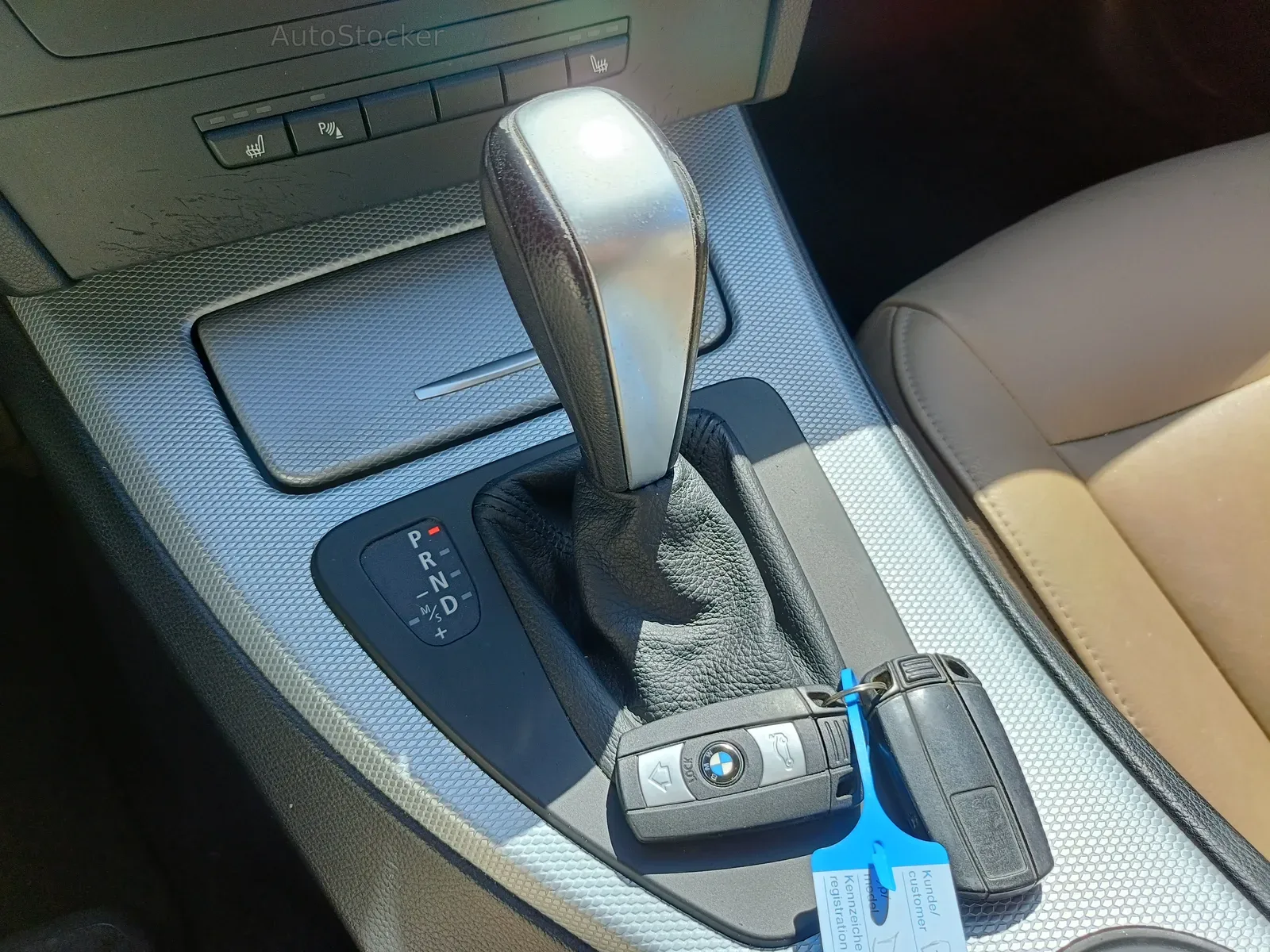 BMW 320d (2008) 11
